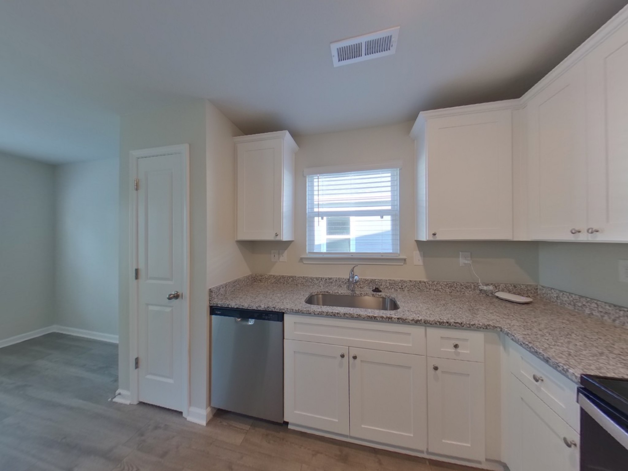 113 Harvest Cir Property Photo 4