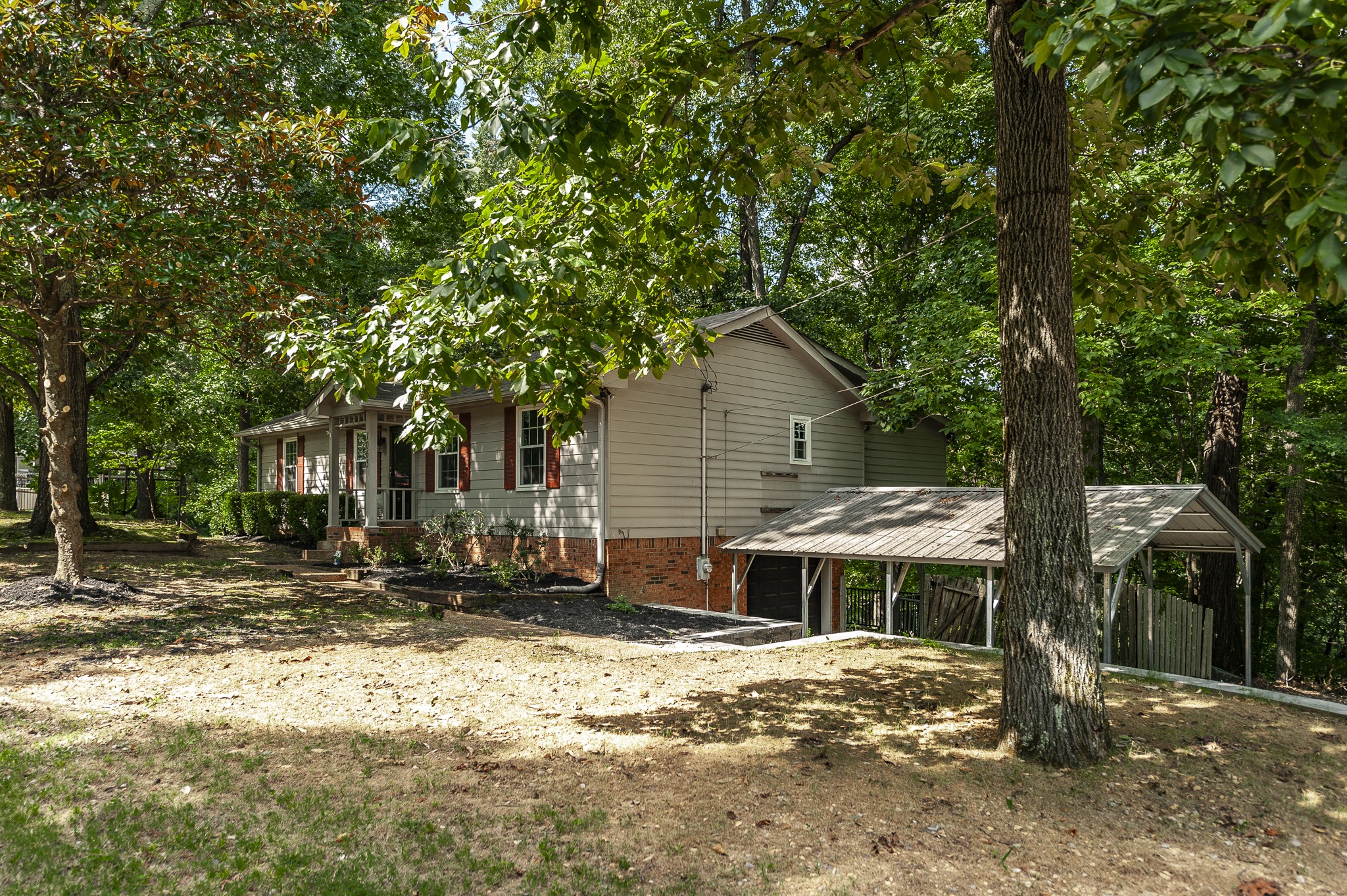 1065 Hilltop Rd Property Photo 6