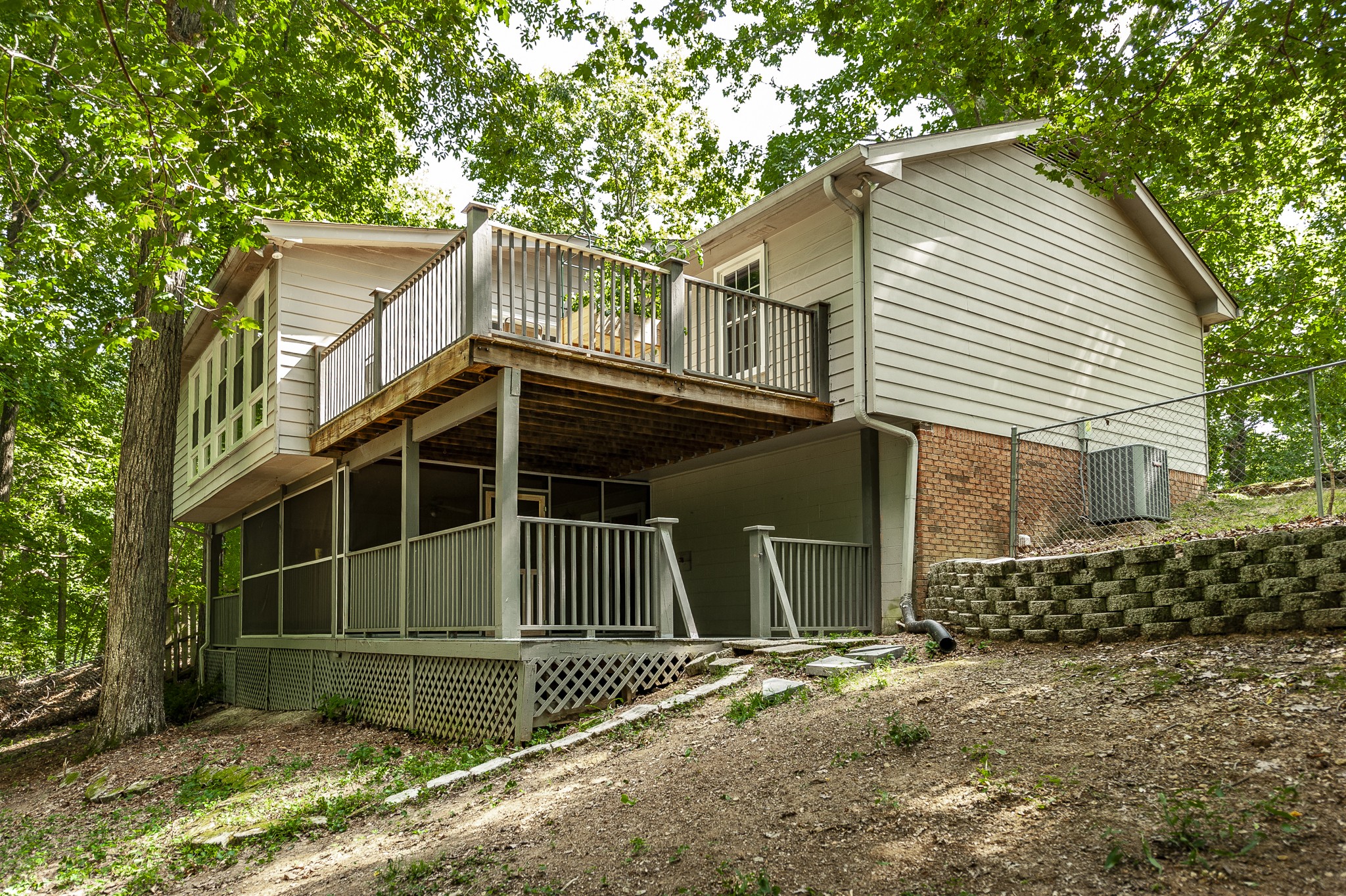 1065 Hilltop Rd Property Photo 13