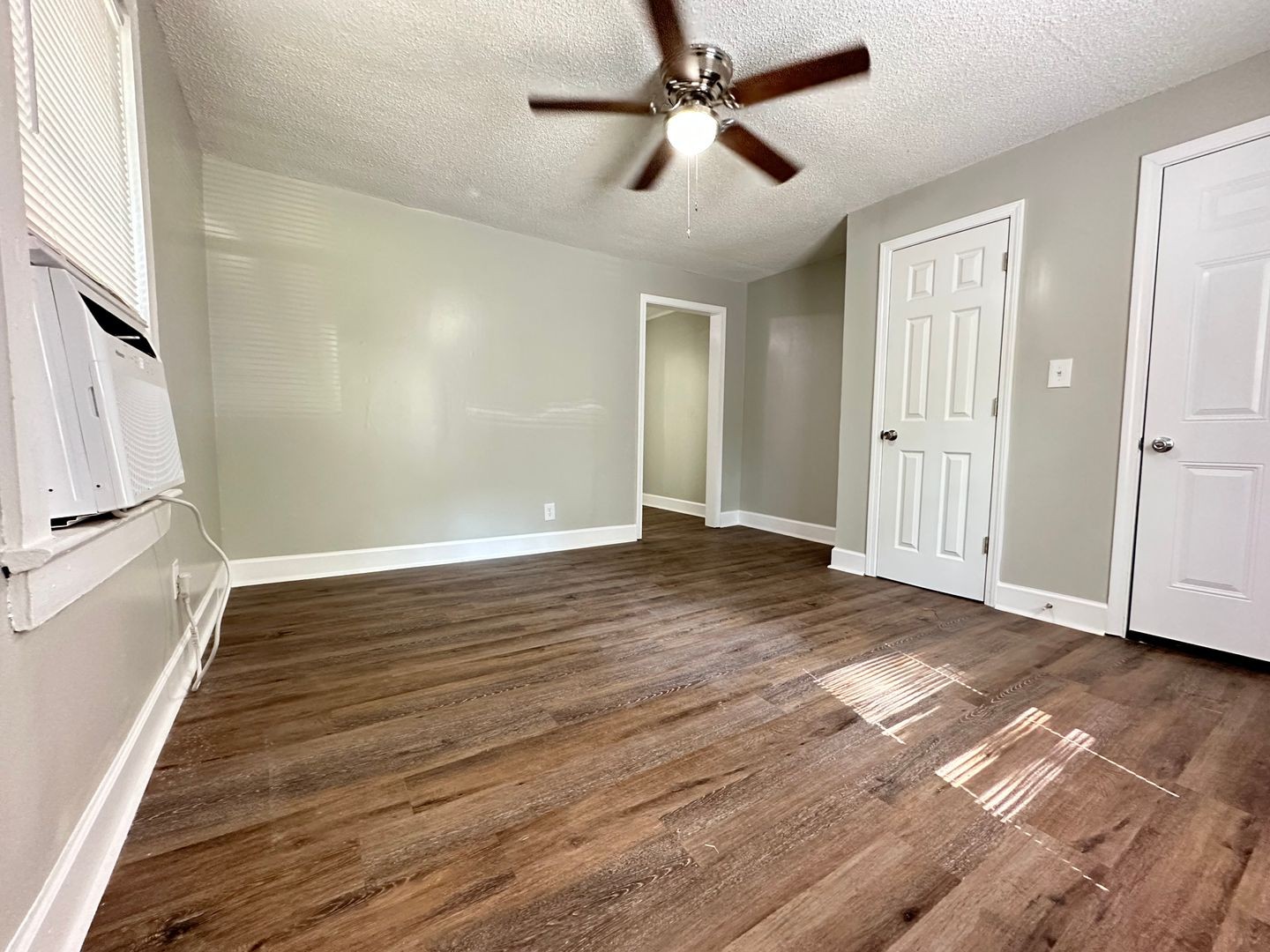 406 Plum St Property Photo 1