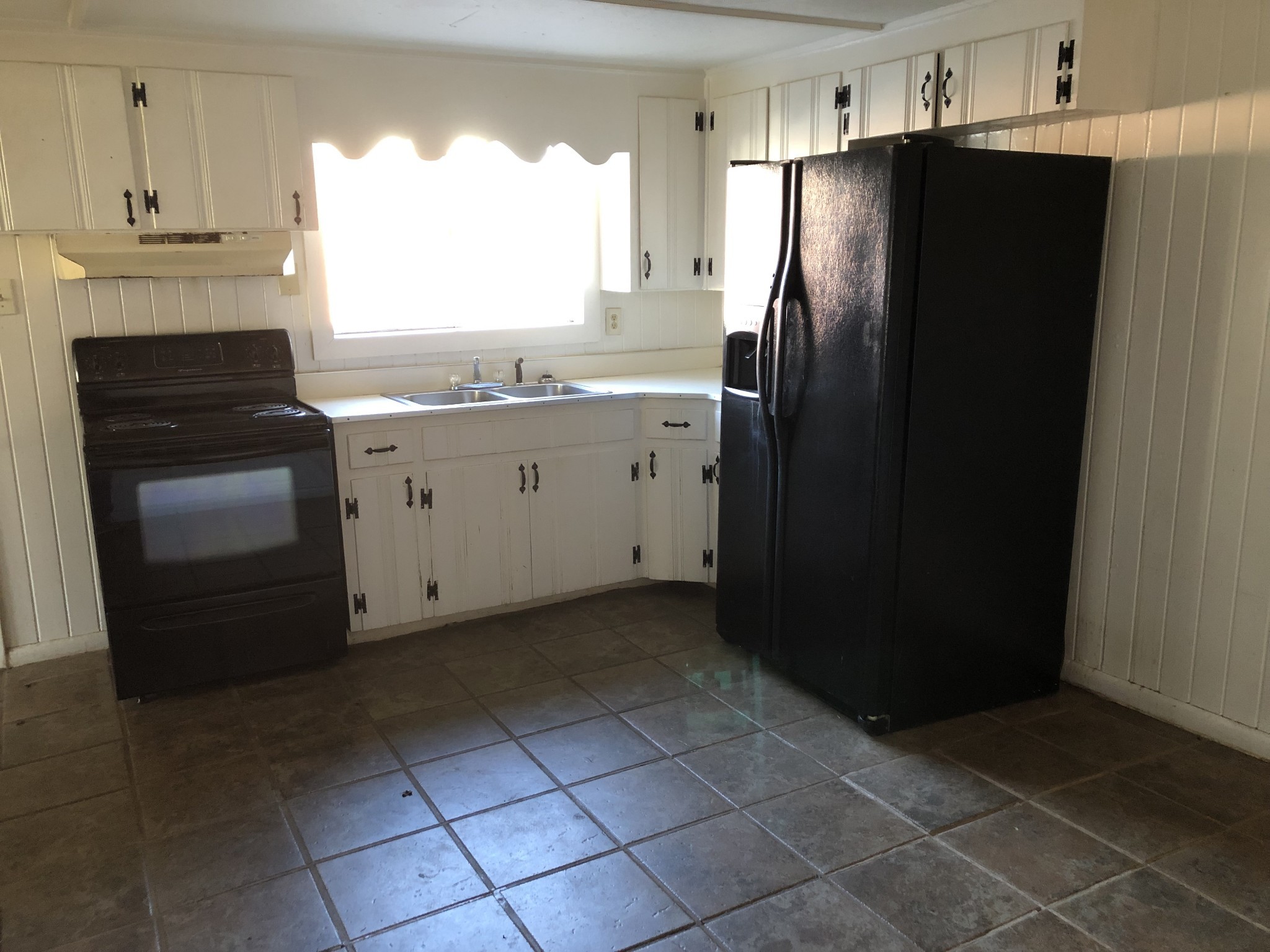 105 3rd Ave Property Photo 5