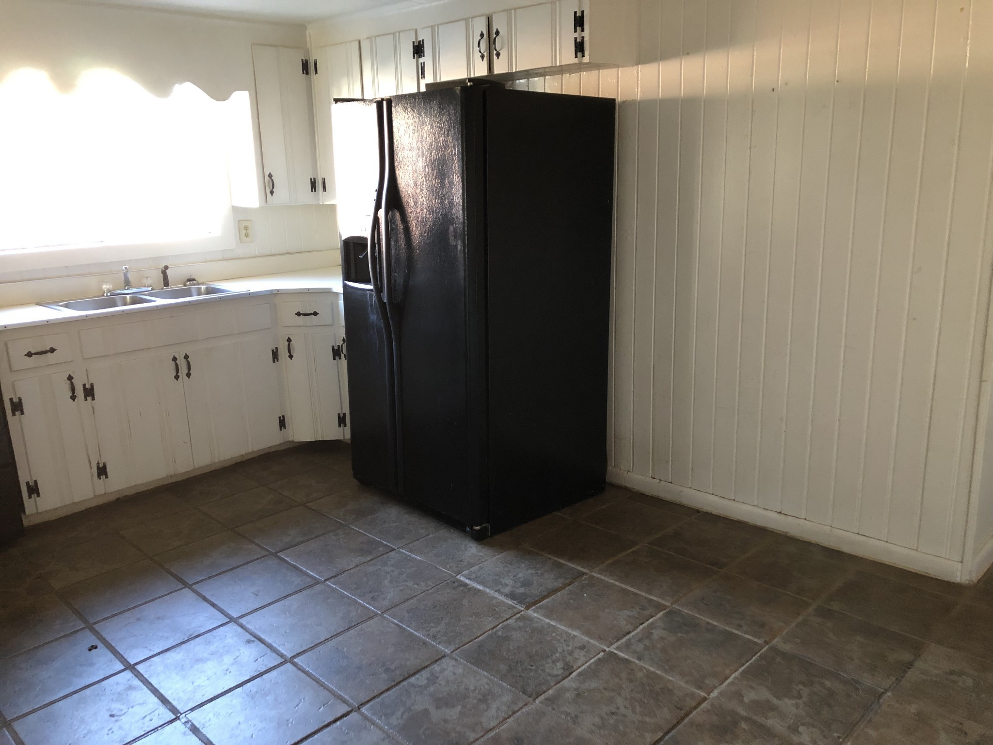 105 3rd Ave Property Photo 6