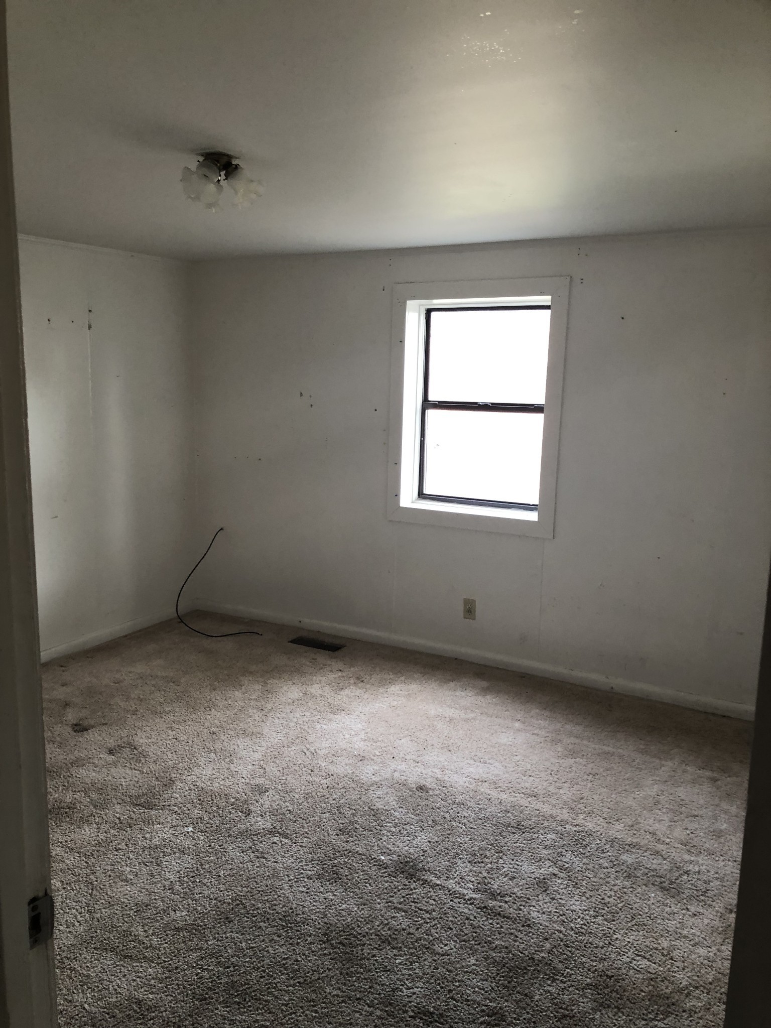 105 3rd Ave Property Photo 10