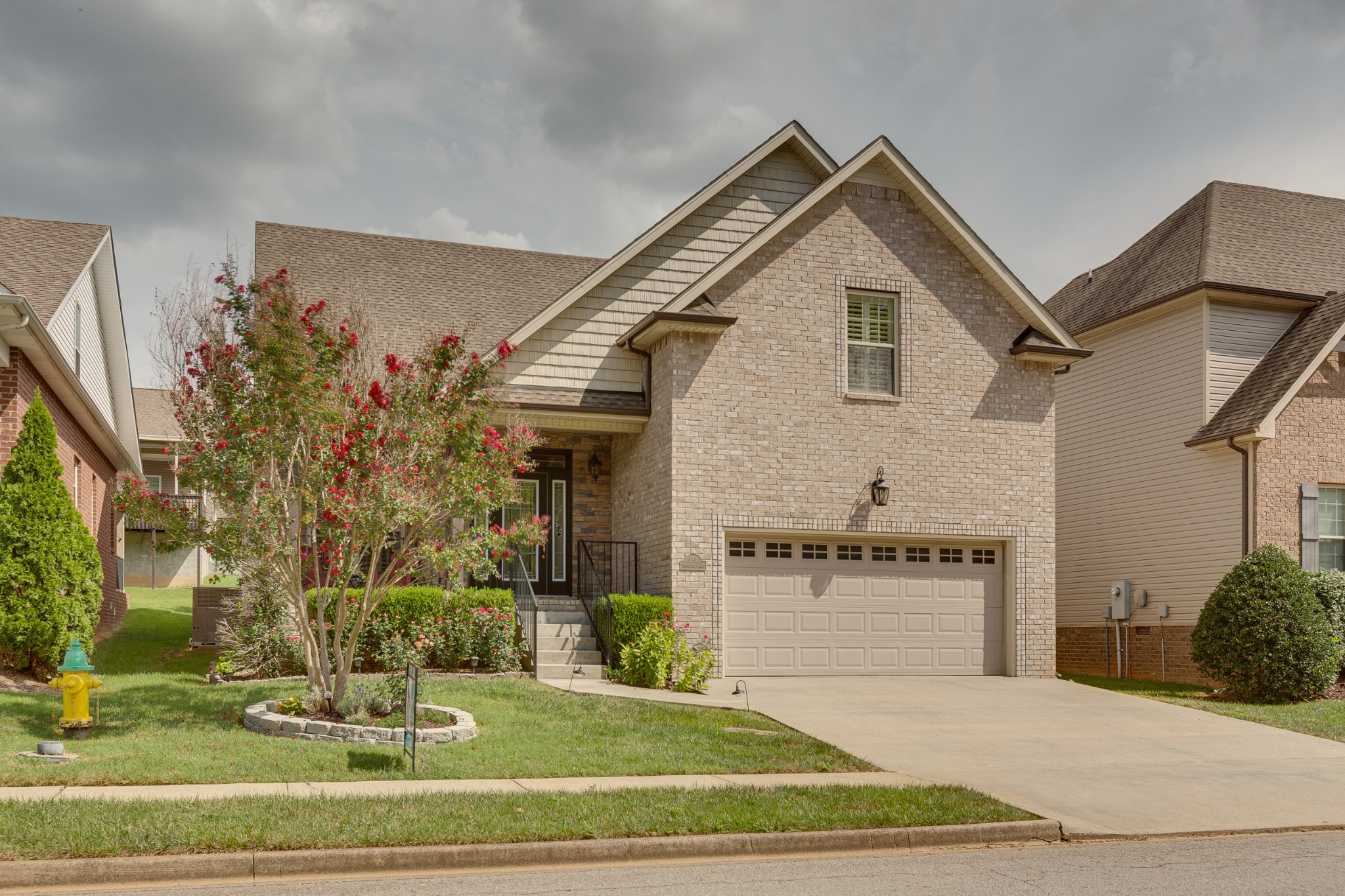 258 Turnberry Cir Property Photo 4