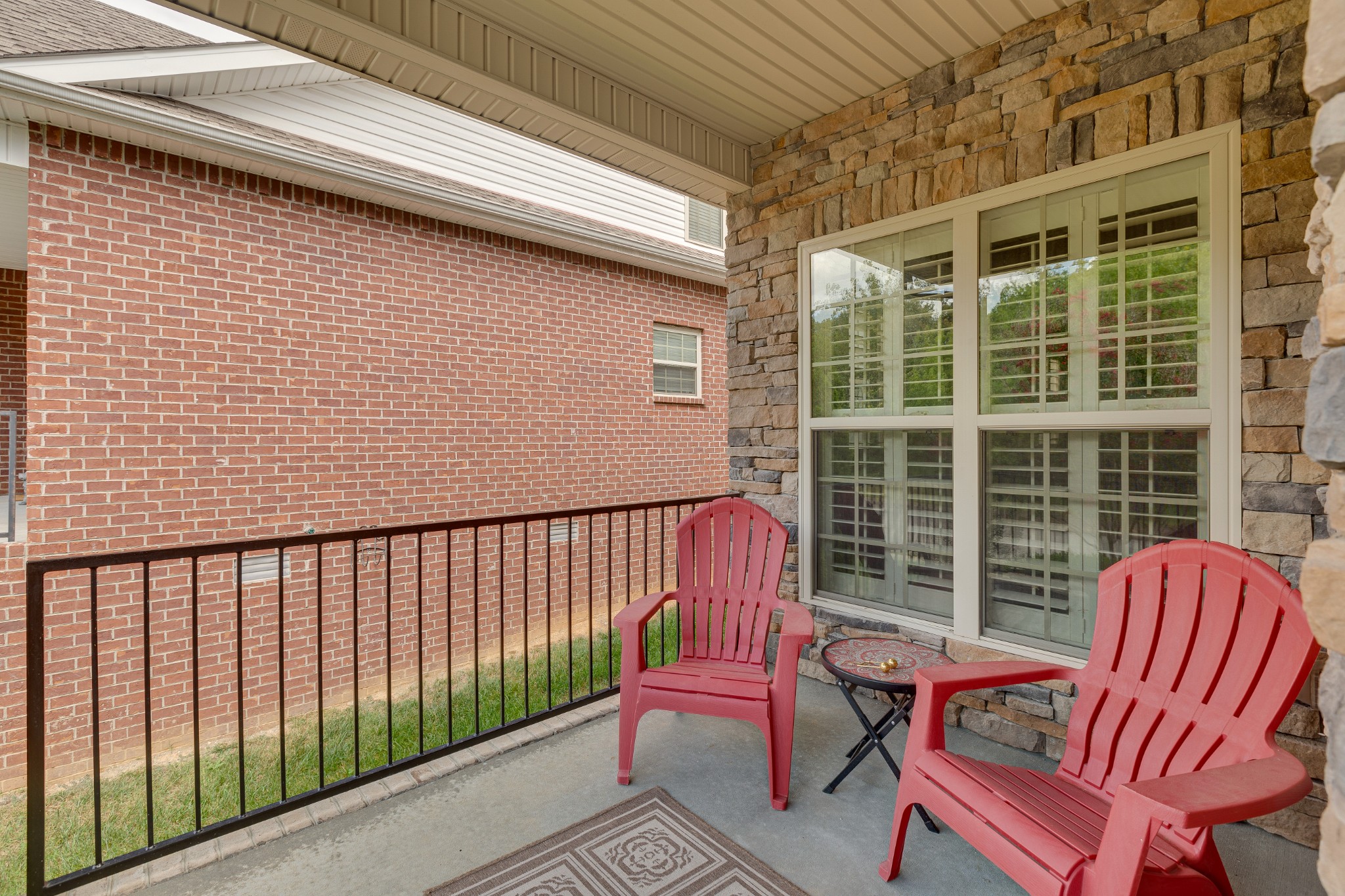 258 Turnberry Cir Property Photo 8
