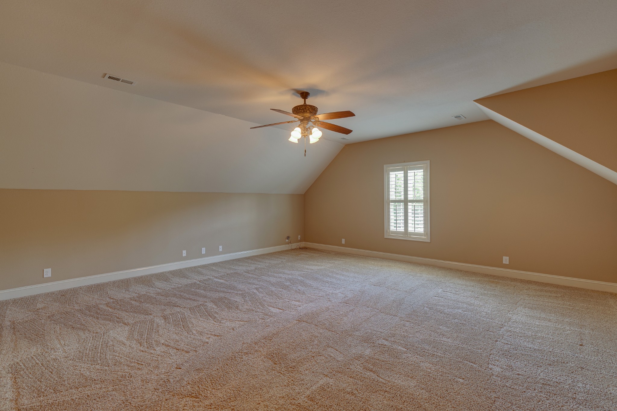 258 Turnberry Cir Property Photo 30