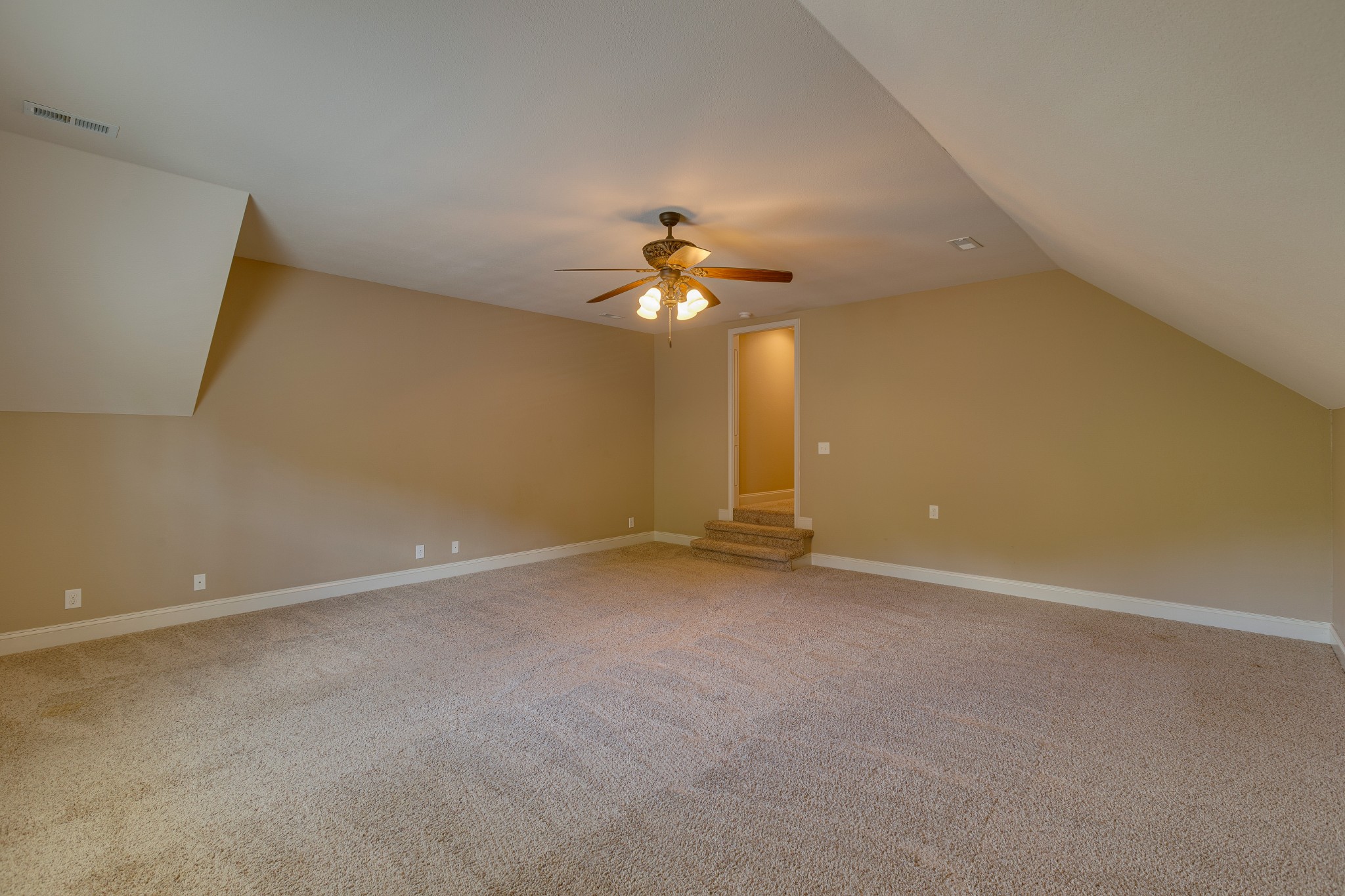 258 Turnberry Cir Property Photo 33