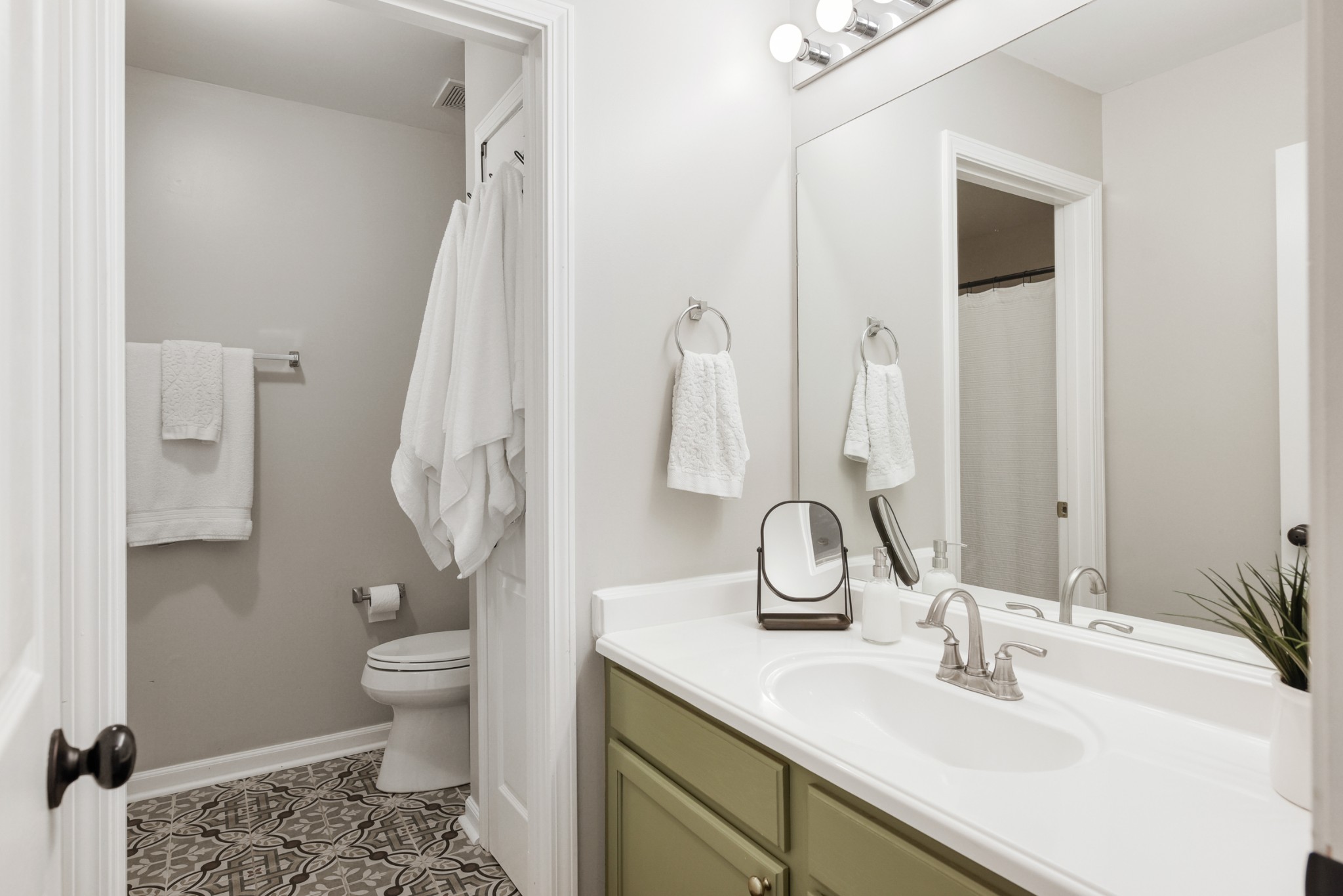 7111 Lenox Village Dr Property Photo 22