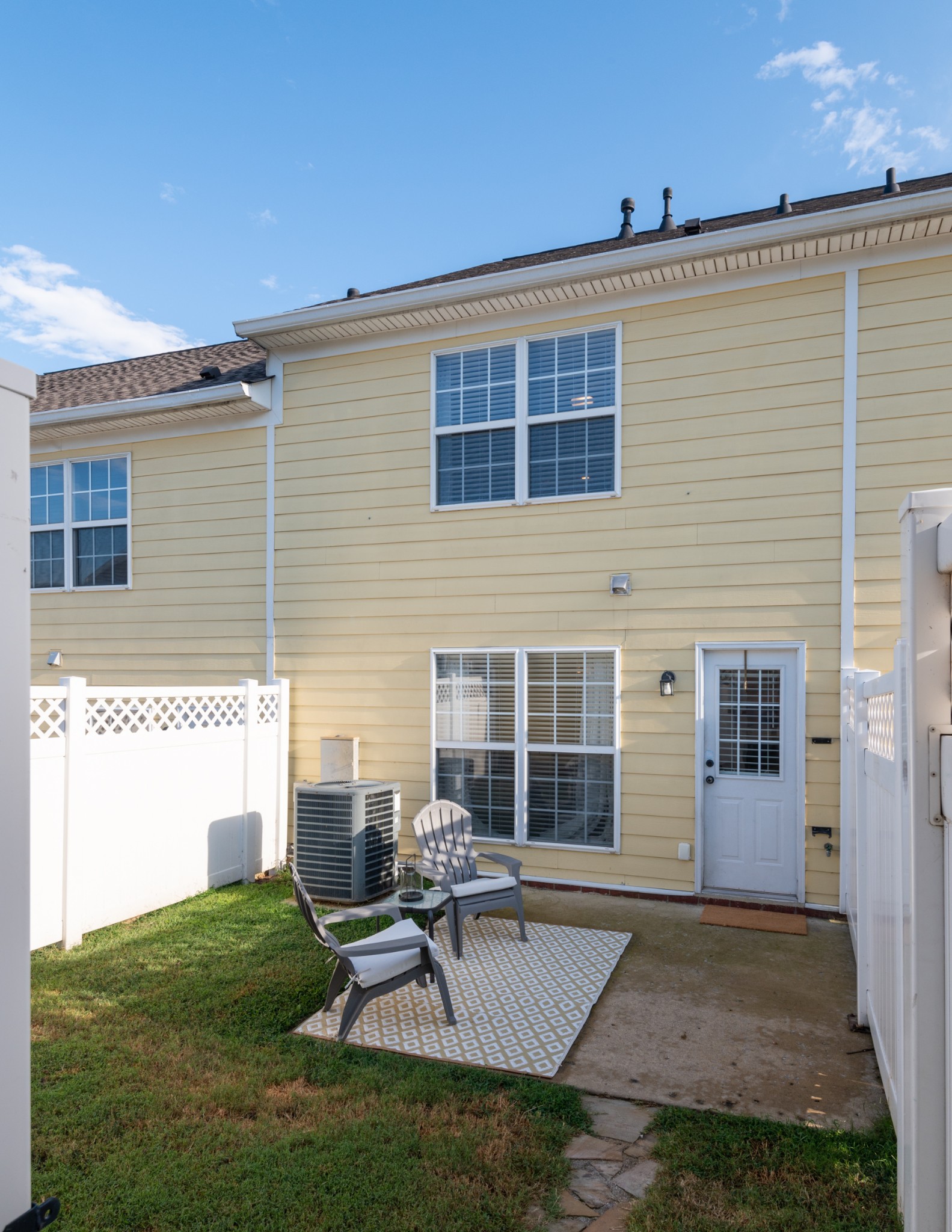 7111 Lenox Village Dr Property Photo 27