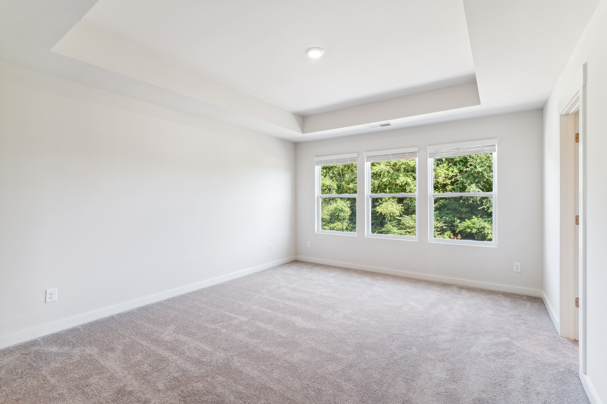 1037 Ewell Farm Cir Property Photo 18