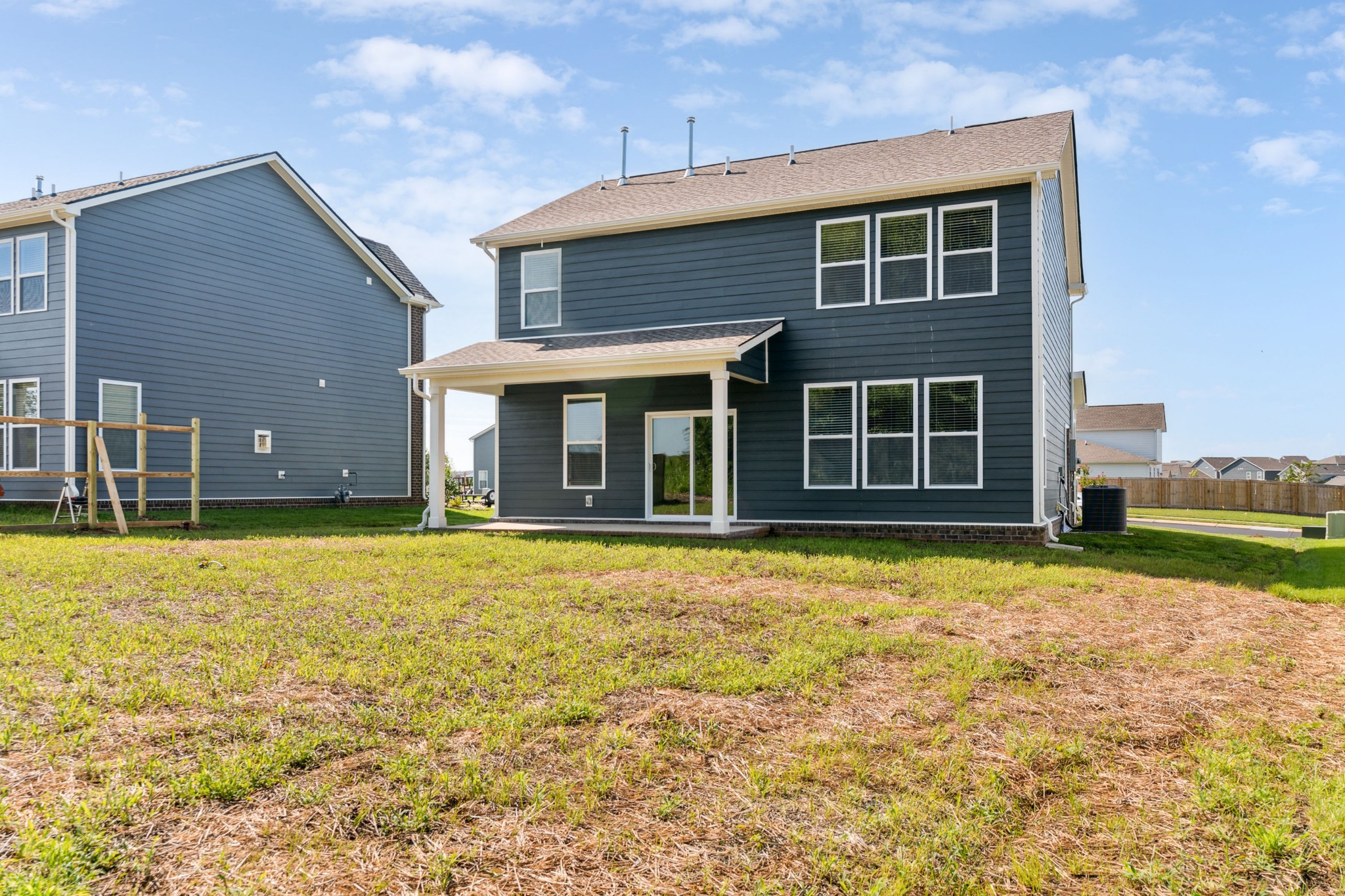 1037 Ewell Farm Cir Property Photo 25