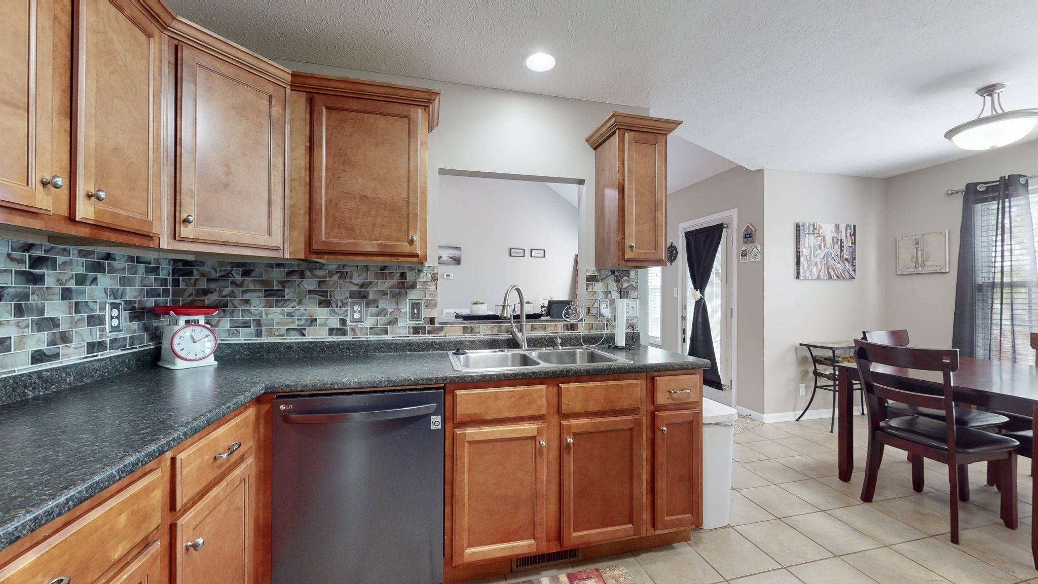 1864 Sage Meadow Ln Property Photo 9