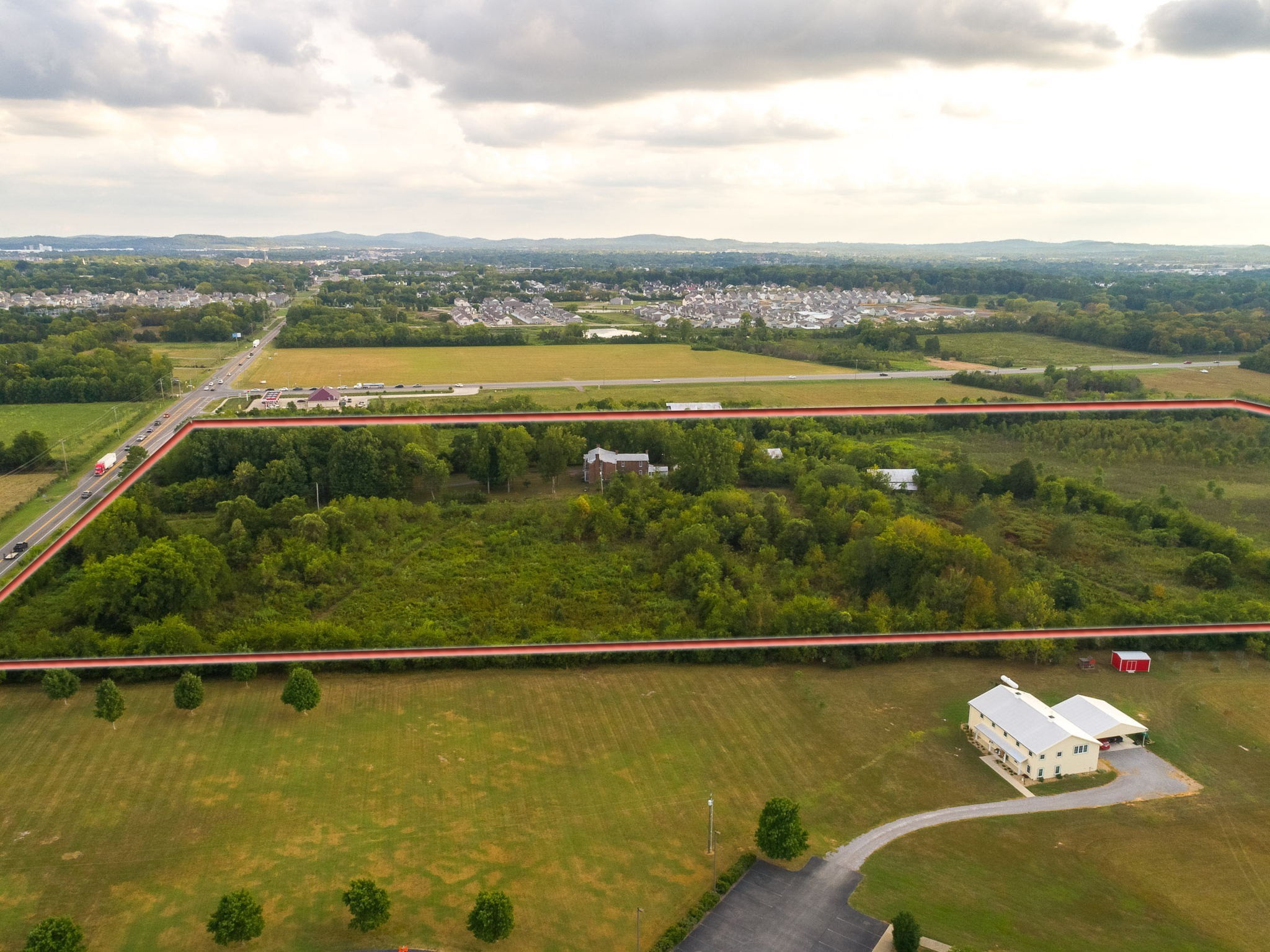 2070 Hunters Point Pike Property Photo 4