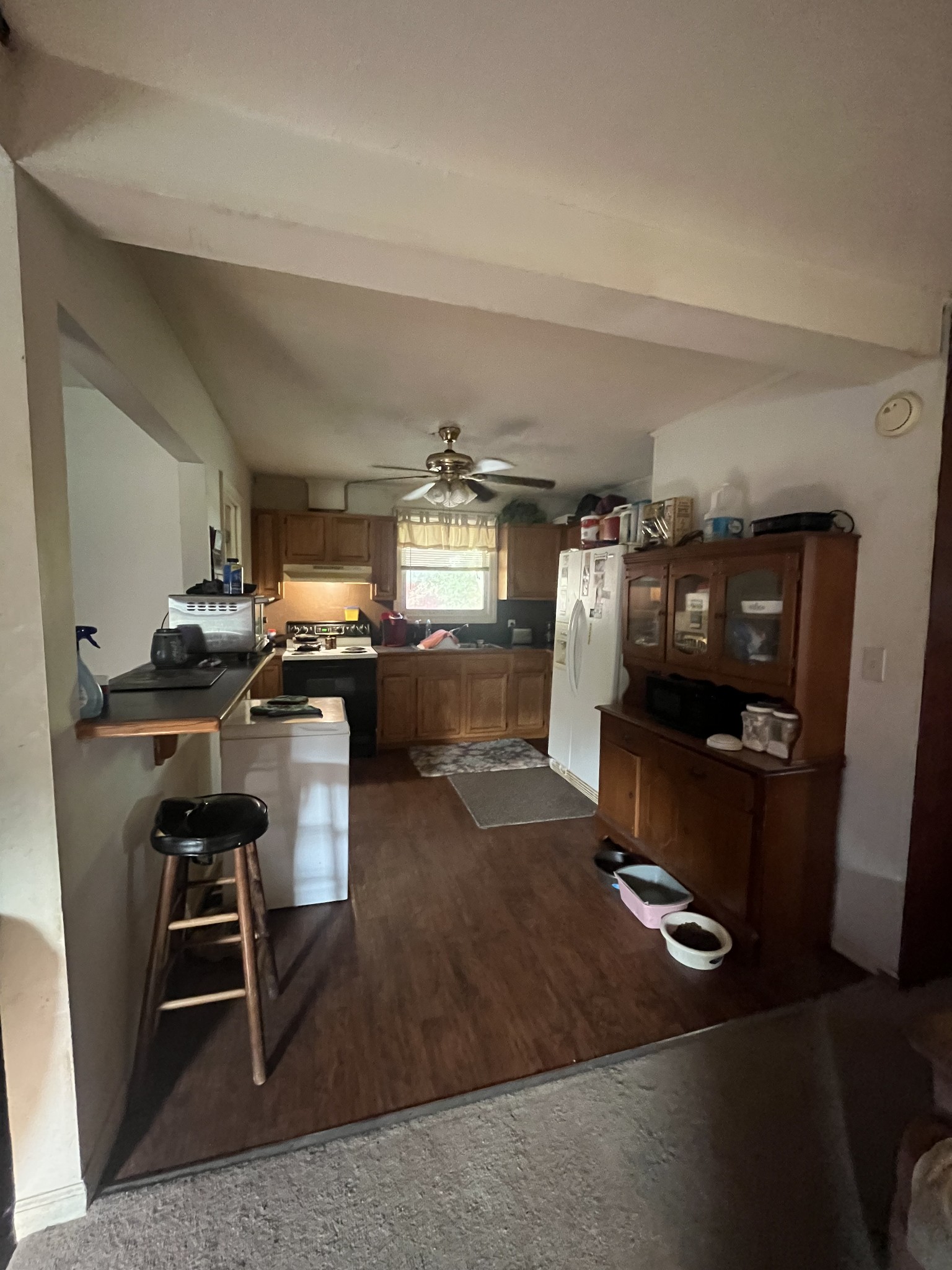 1023 Rebecca Dr Property Photo 4