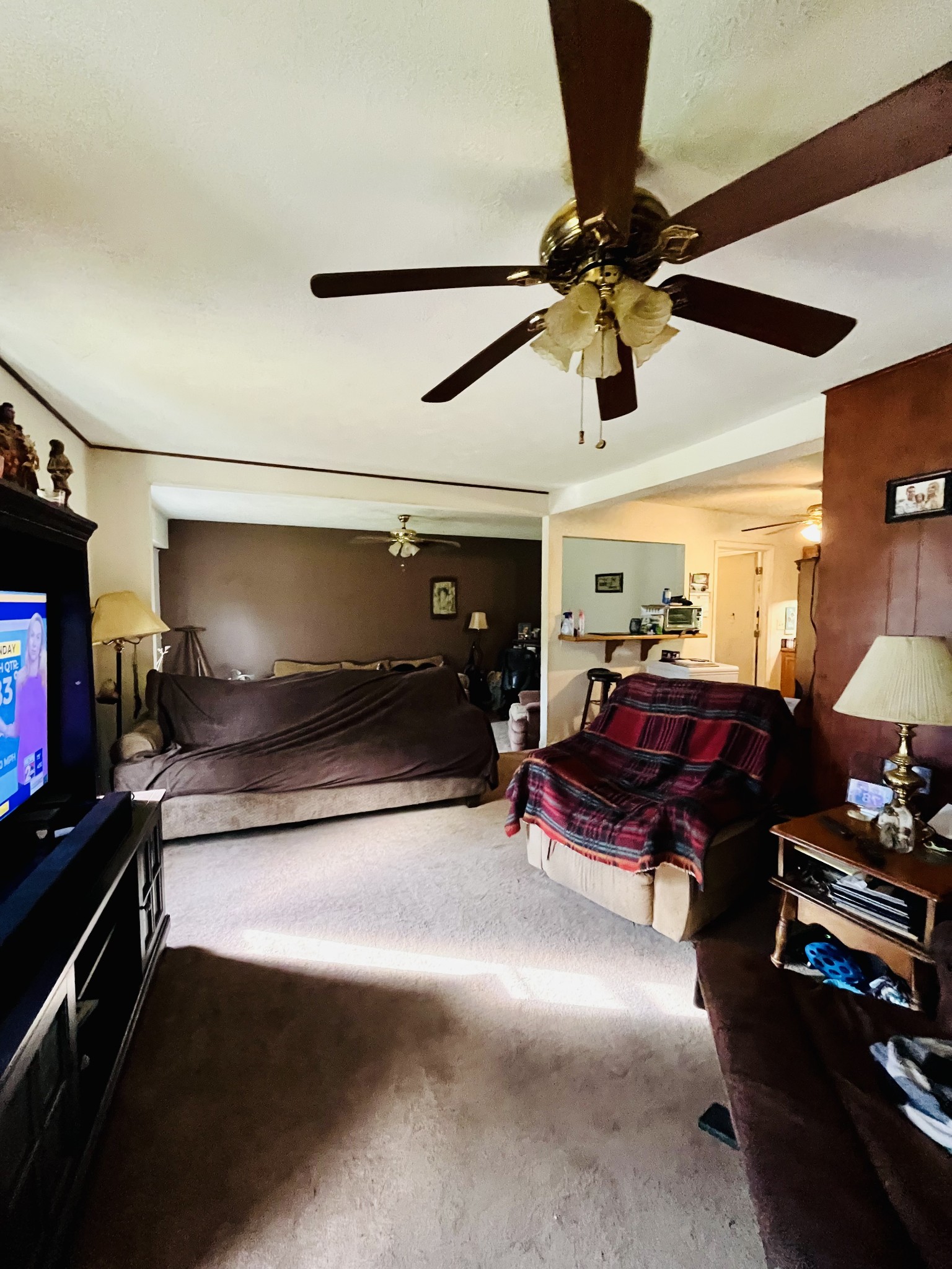 1023 Rebecca Dr Property Photo 5
