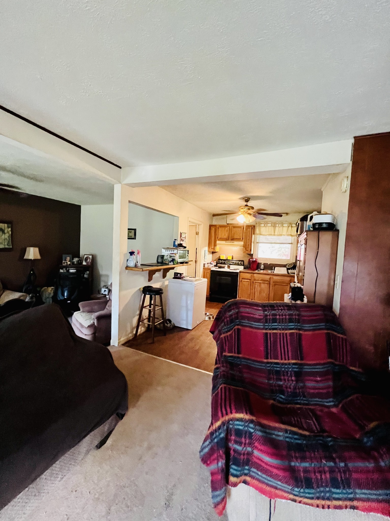 1023 Rebecca Dr Property Photo 6