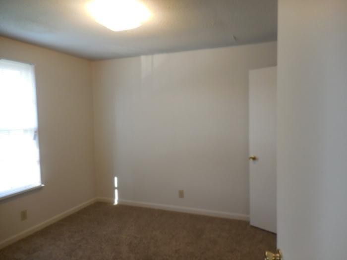 102 Northway Property Photo 7