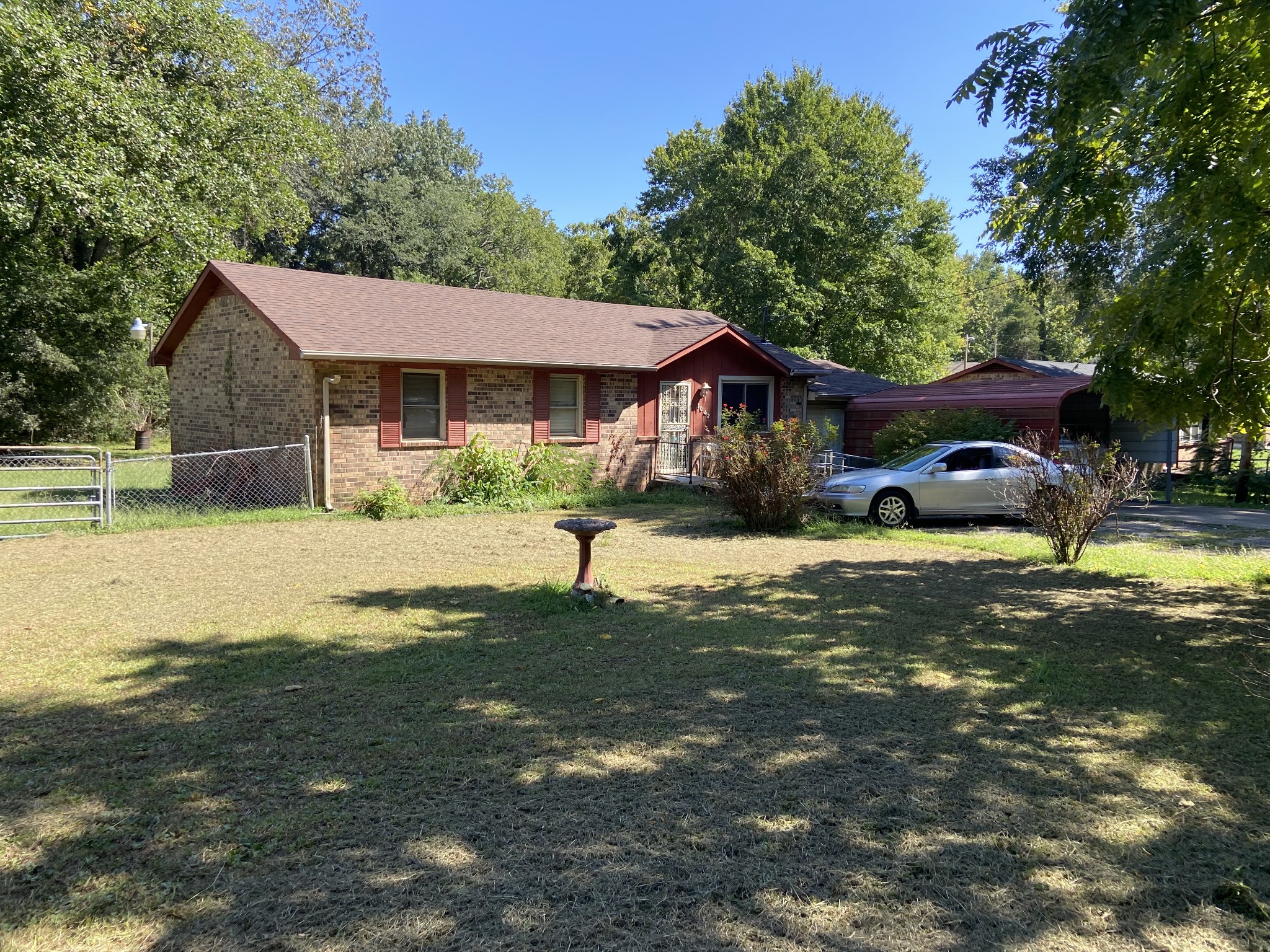 1042 Britton Springs Rd Property Photo 1