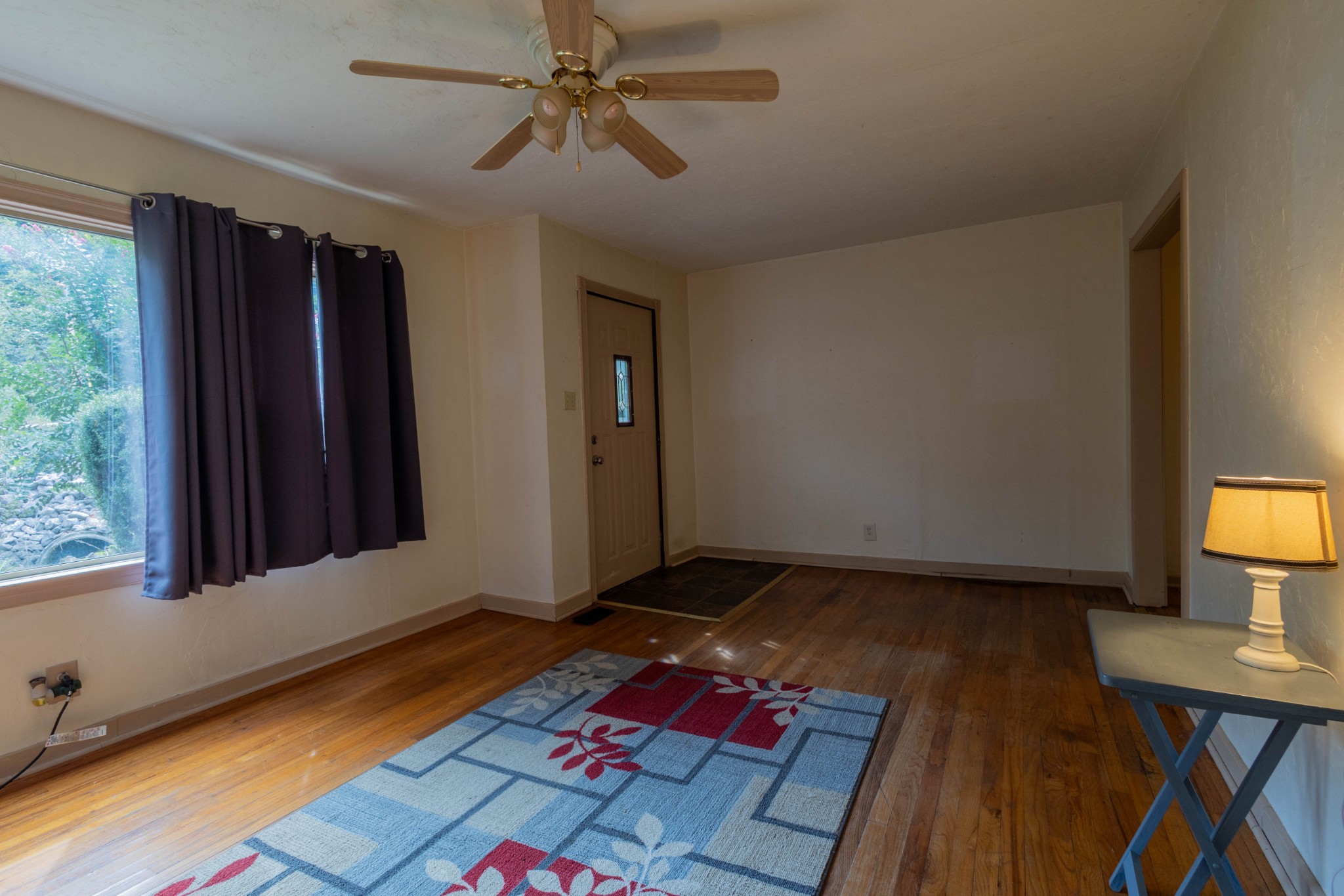 966 Swift Dr Property Photo 3