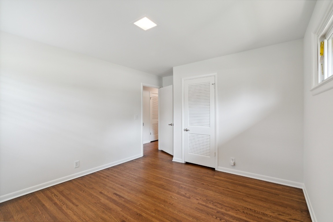 2026 Hickory Hill Ln Property Photo 18