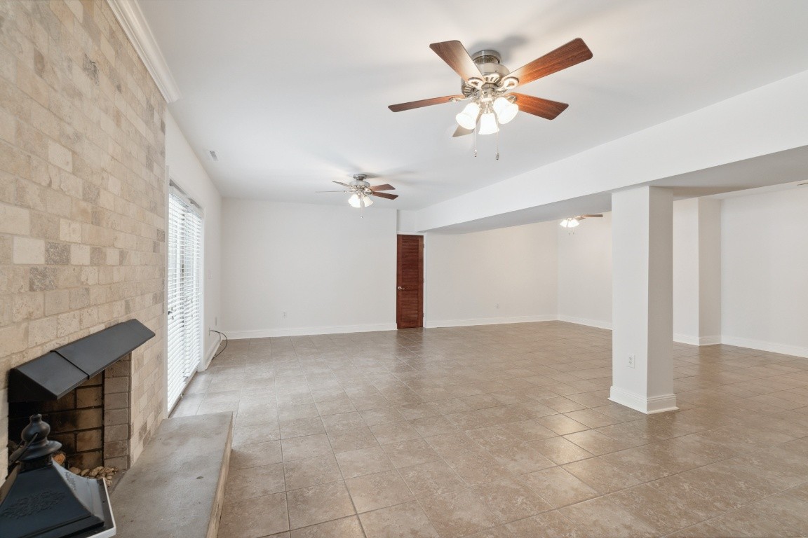 2026 Hickory Hill Ln Property Photo 22