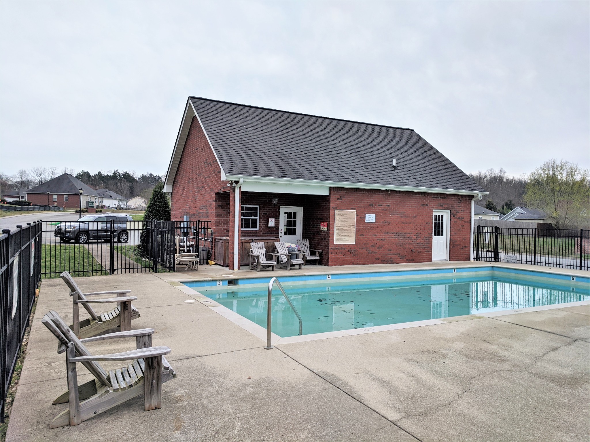 1002 Villa Cir Property Photo 19