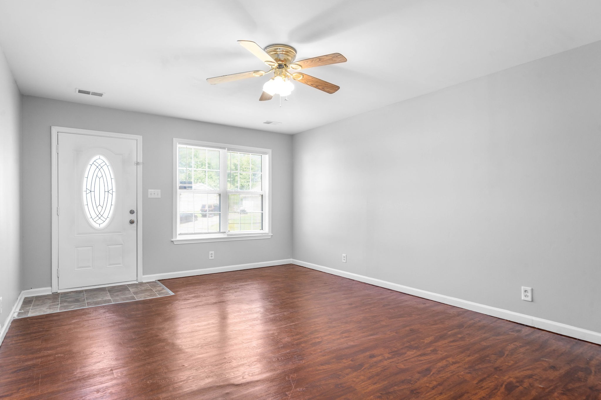 1070 Shadow Ridge Ave Property Photo 7