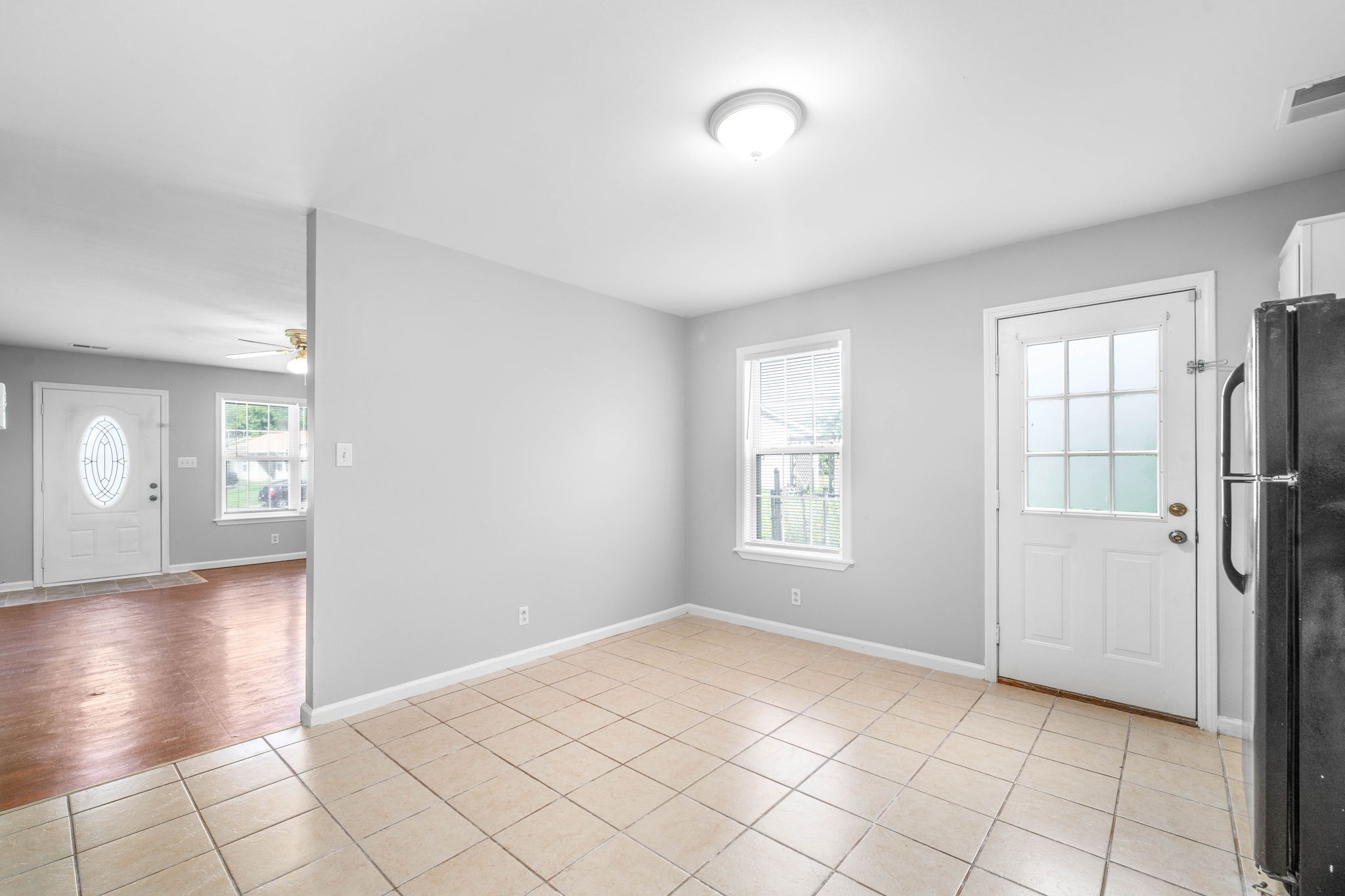 1070 Shadow Ridge Ave Property Photo 12