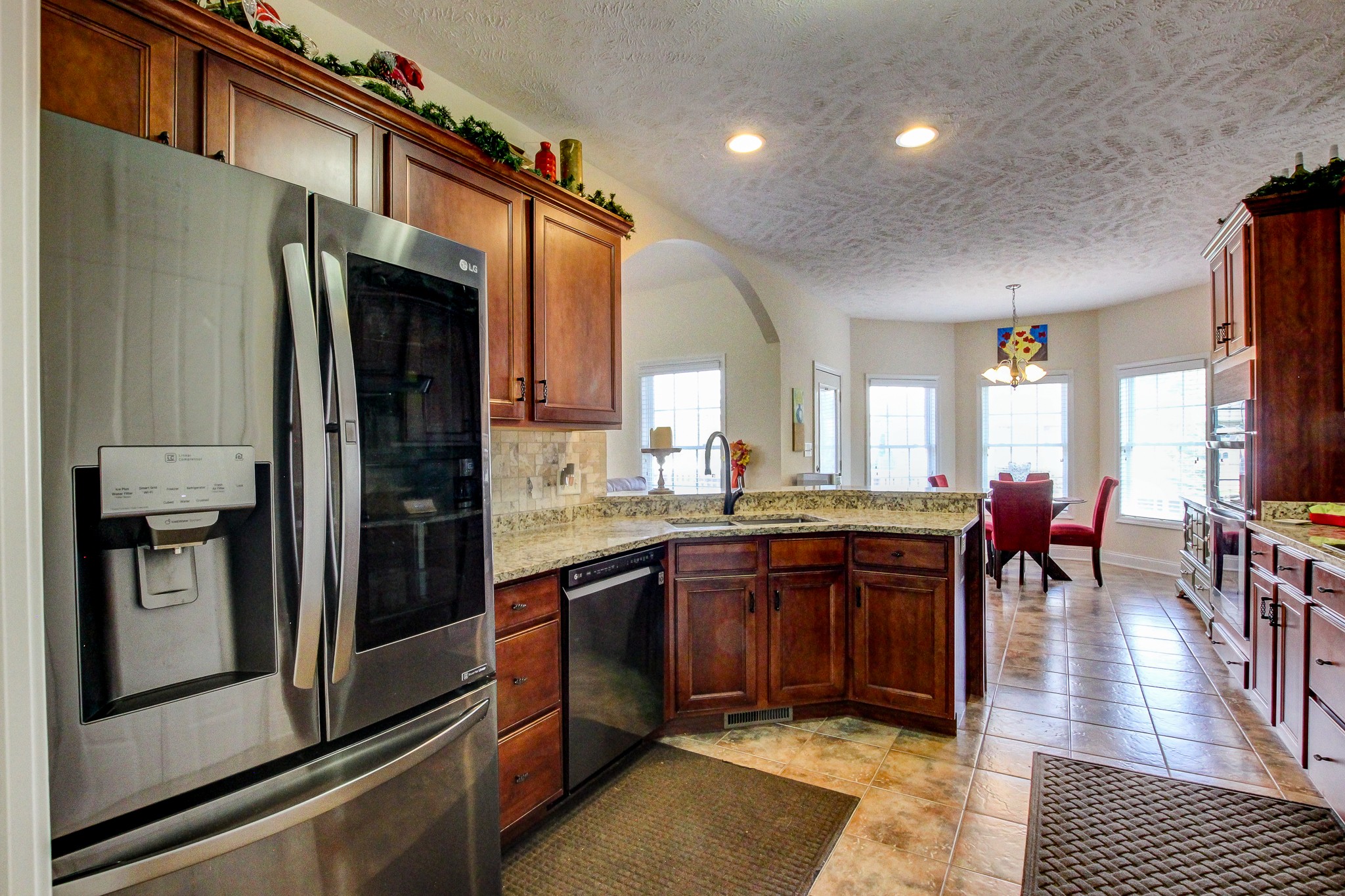 2564 Hedgerow Ln Property Photo 10