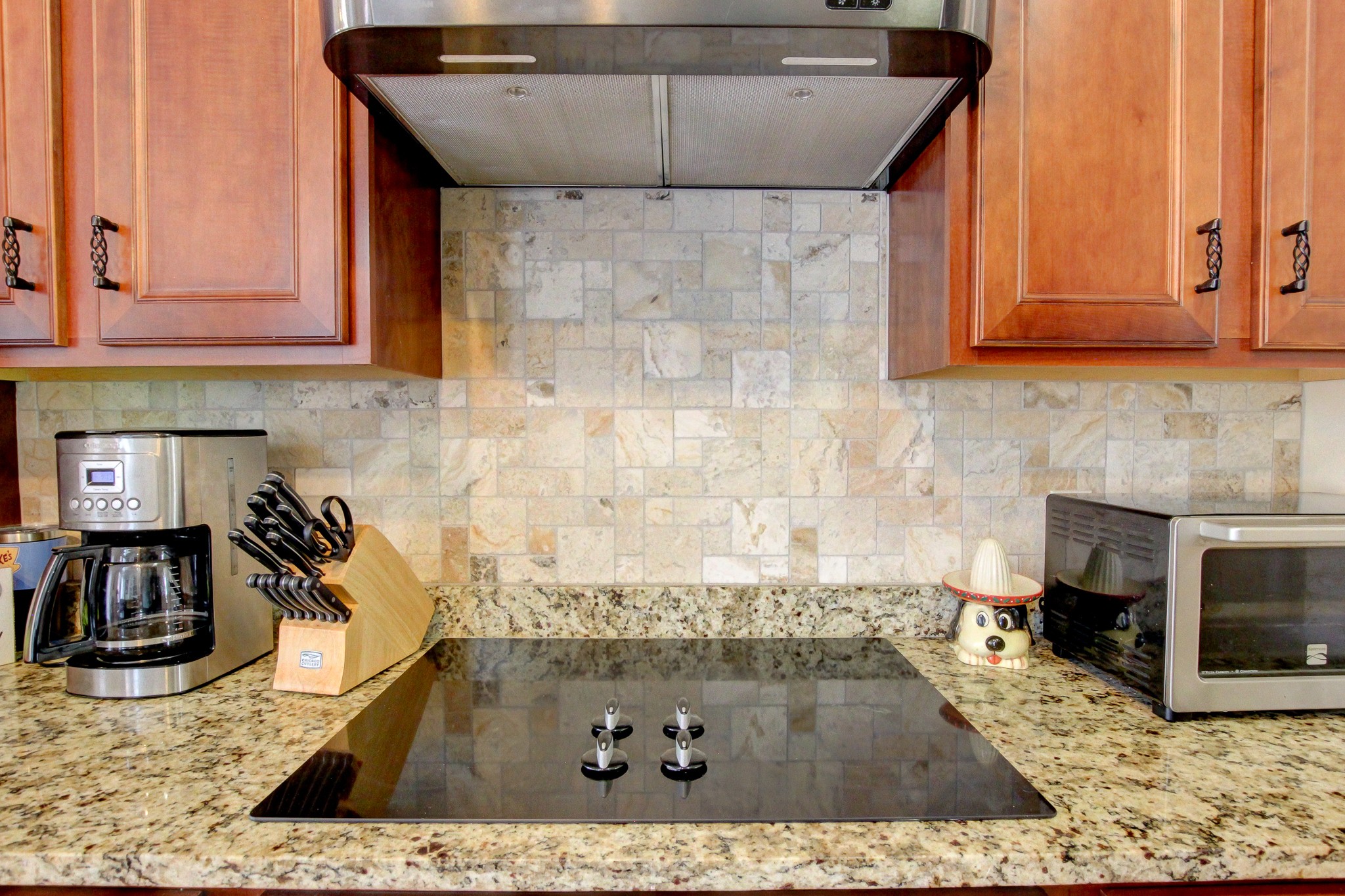2564 Hedgerow Ln Property Photo 11