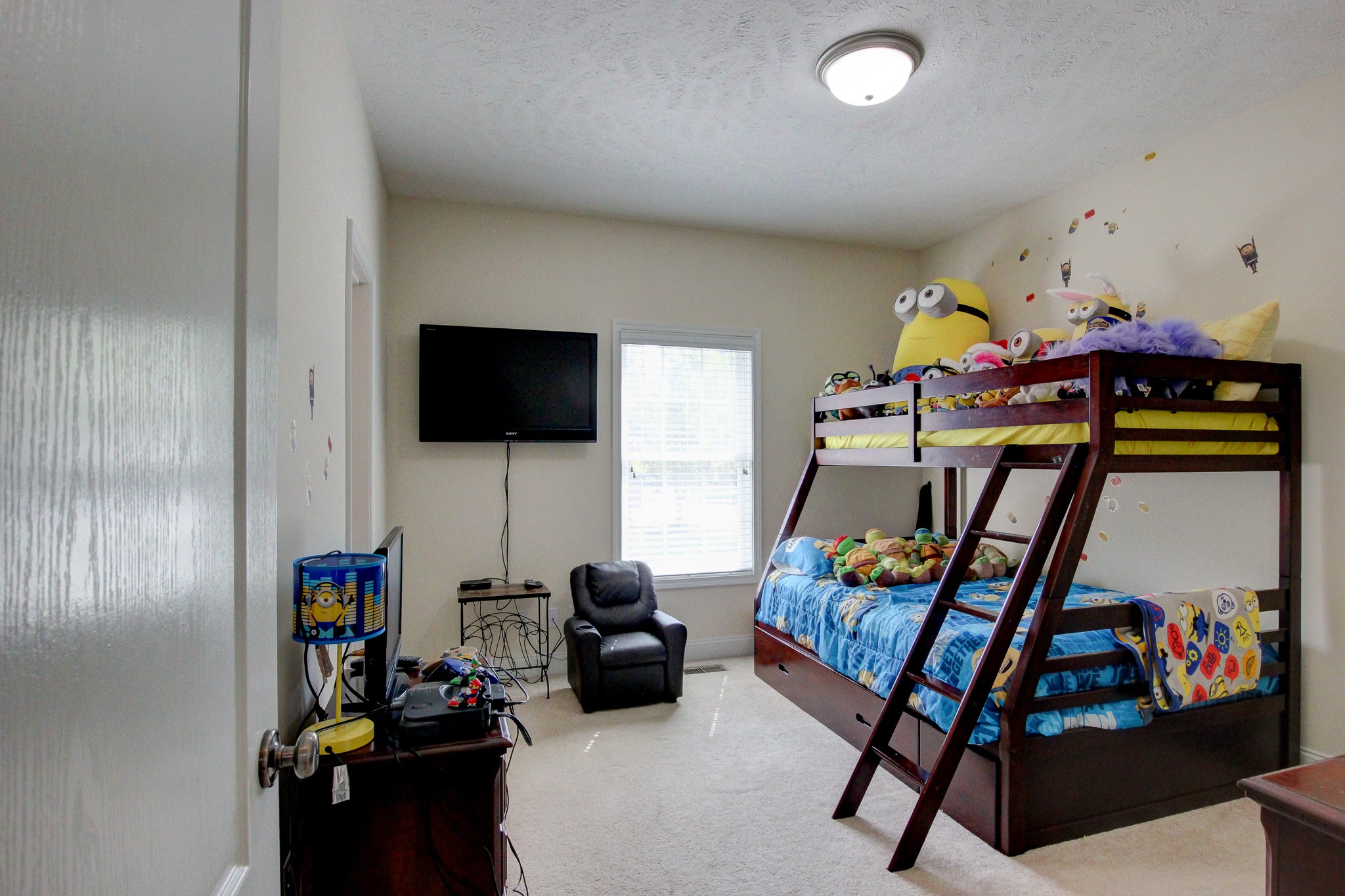 2564 Hedgerow Ln Property Photo 27