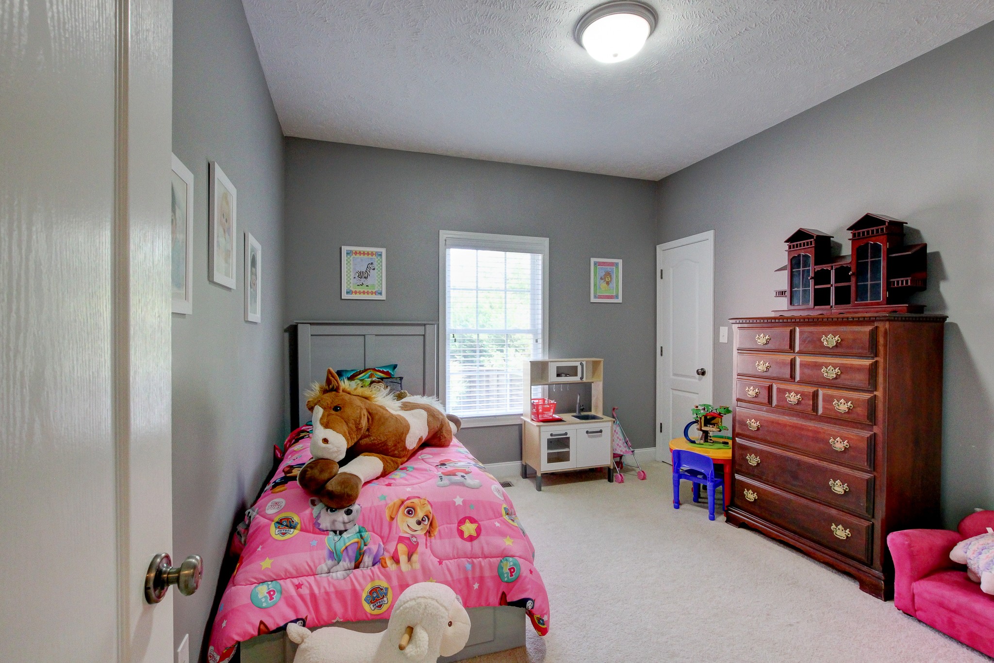 2564 Hedgerow Ln Property Photo 31