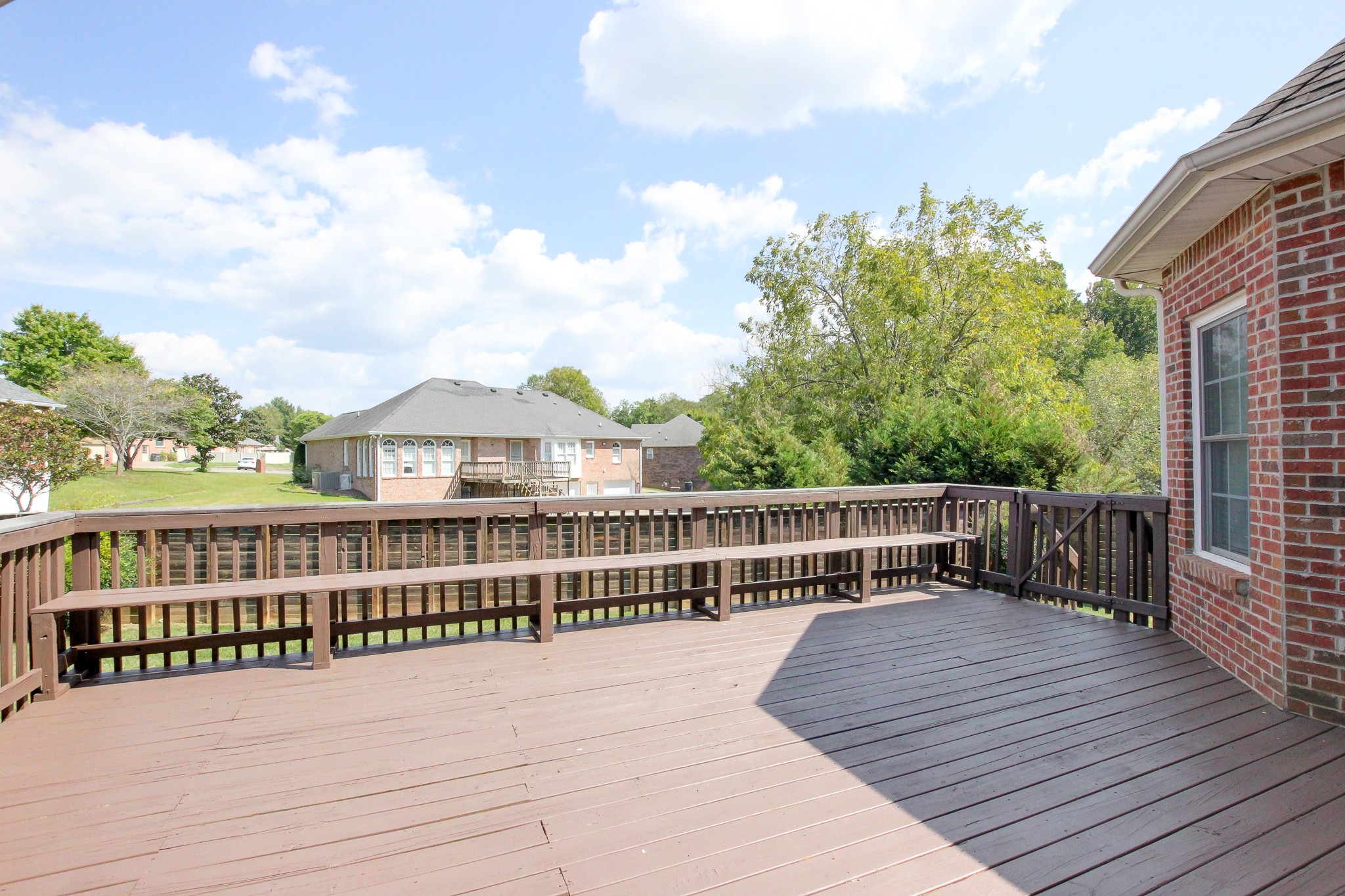 2564 Hedgerow Ln Property Photo 34