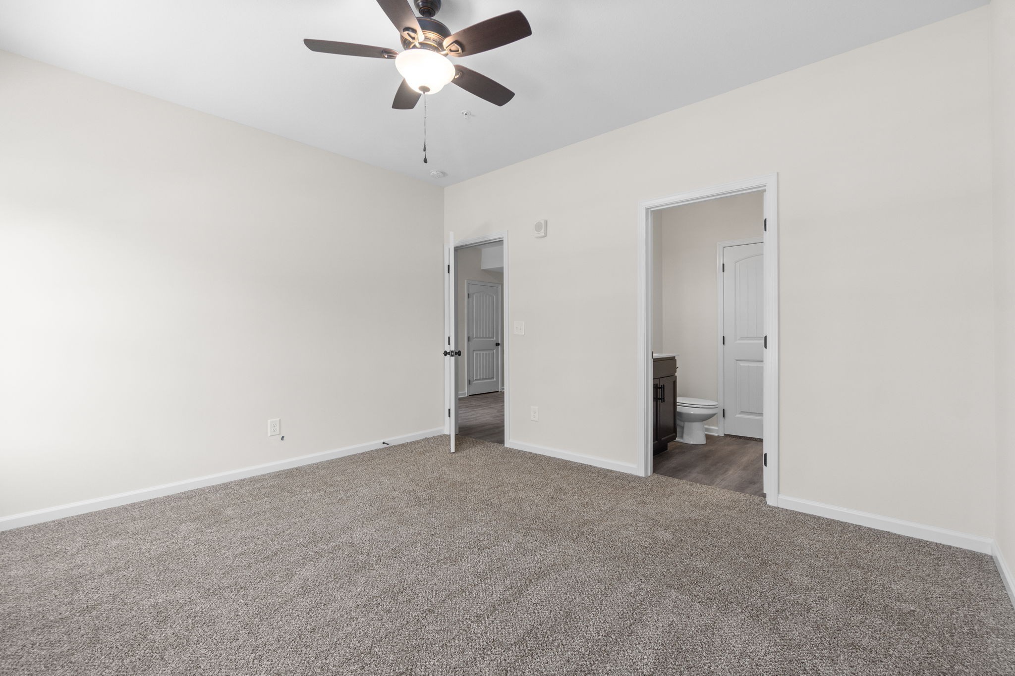 229 E Johnson Circle Unit B307 Property Photo 10