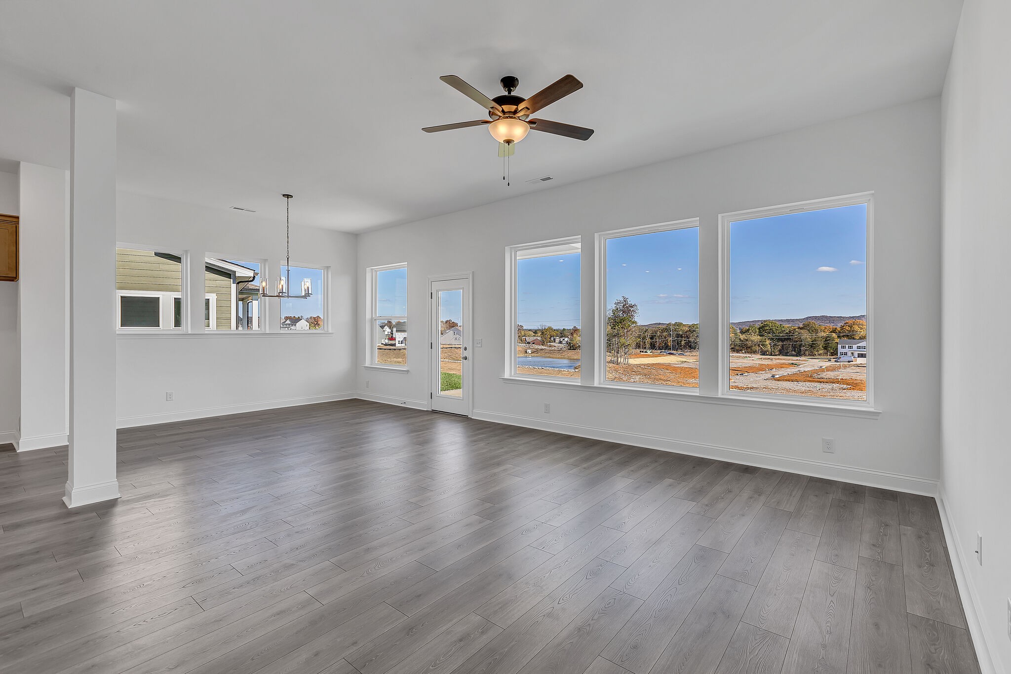 1039 Inez Drive Property Photo 12