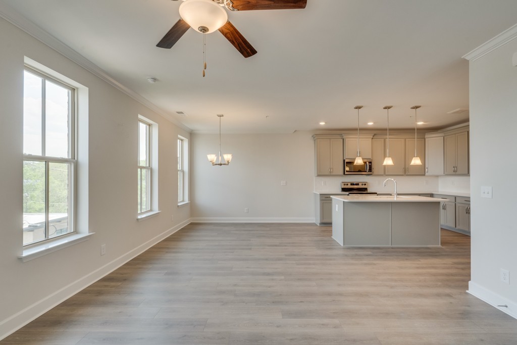 1011 Vida Way Property Photo 2