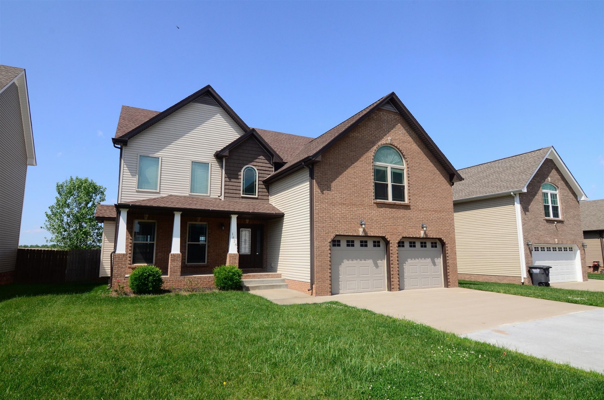 1828 Apache Way Property Photo 1