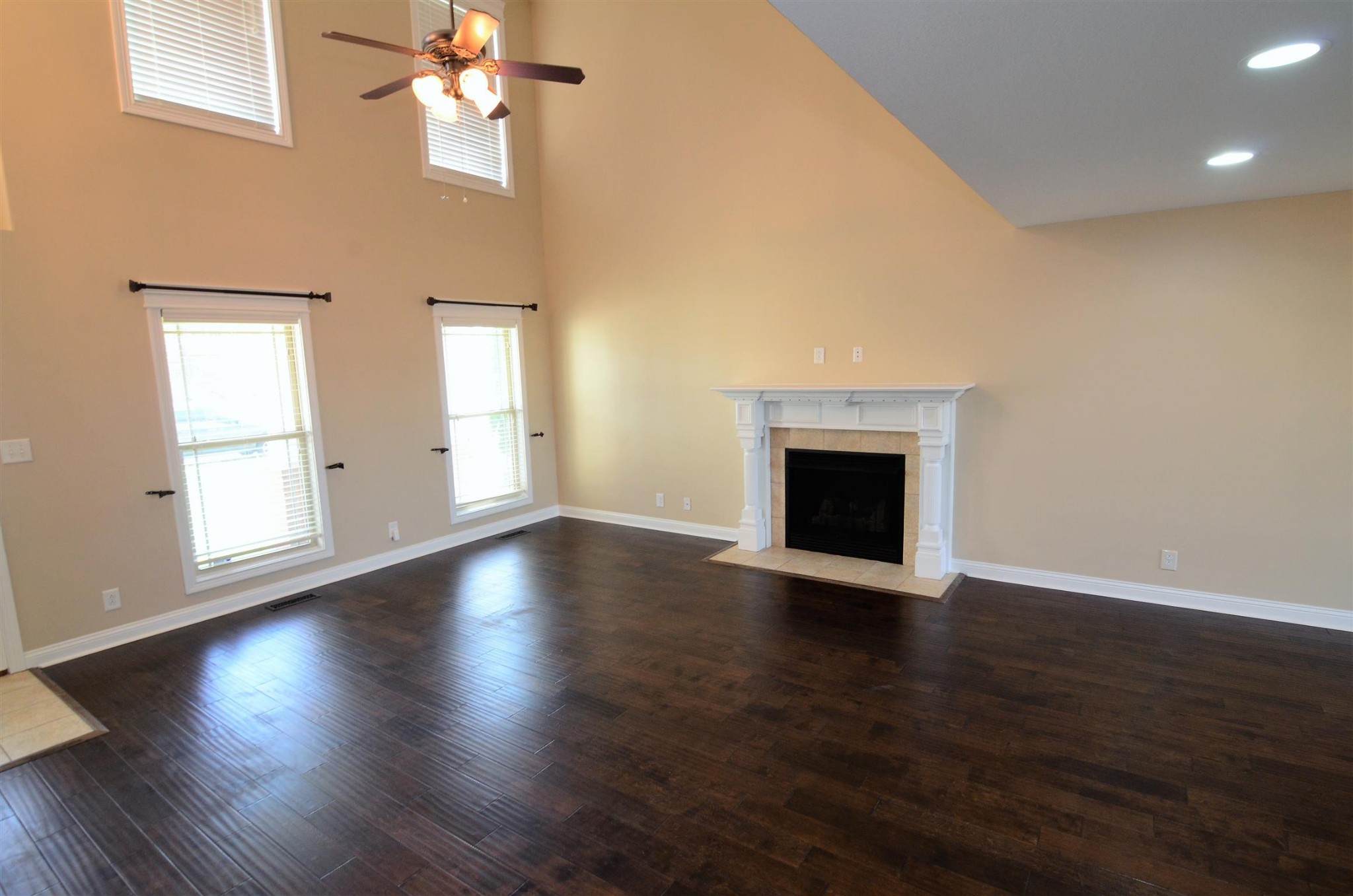 1828 Apache Way Property Photo 19