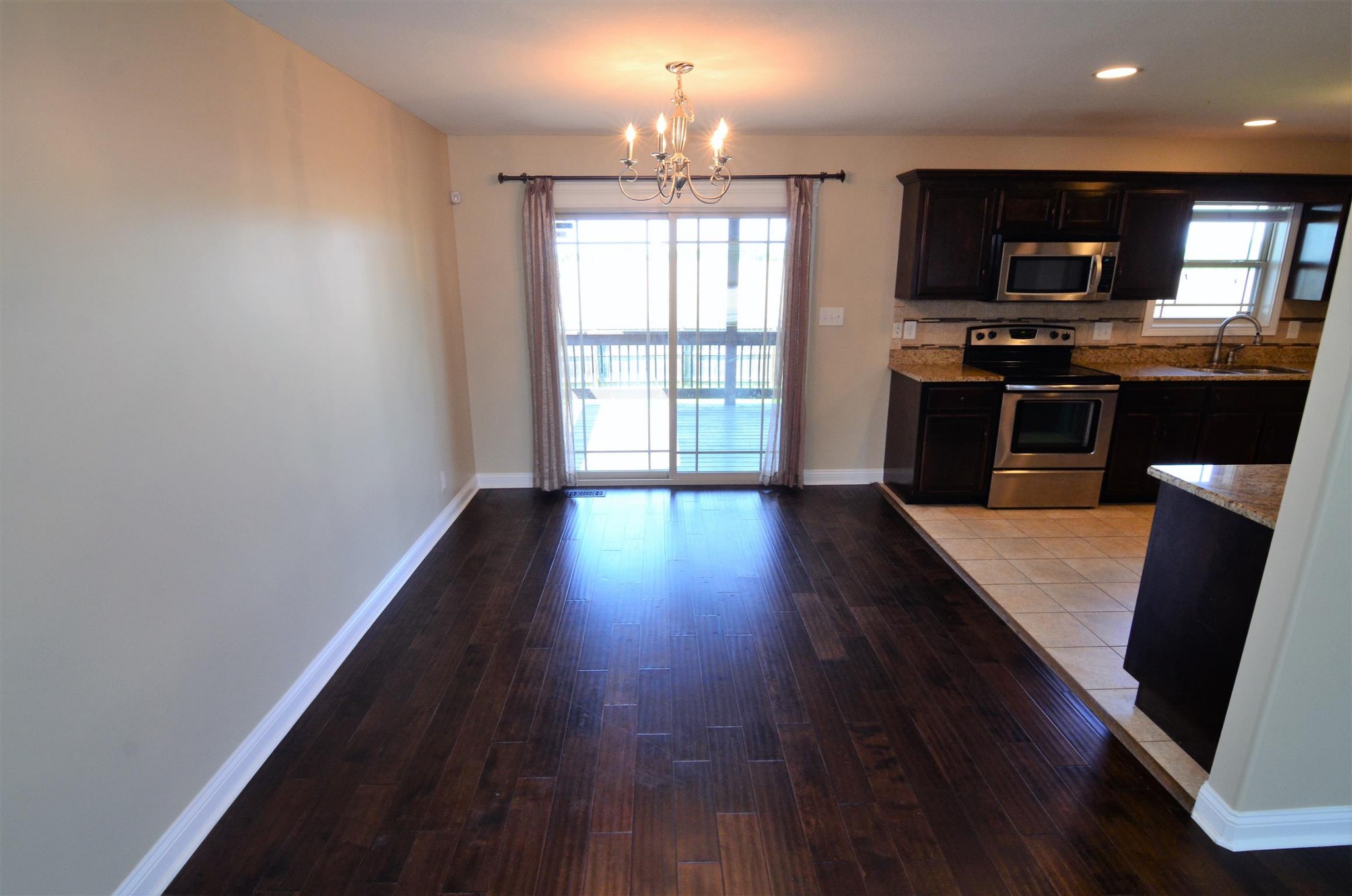 1828 Apache Way Property Photo 26