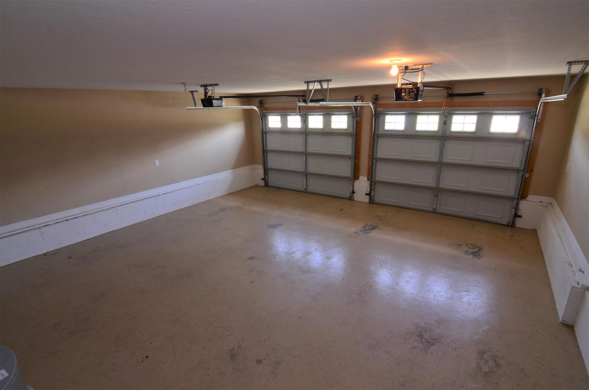 1828 Apache Way Property Photo 29