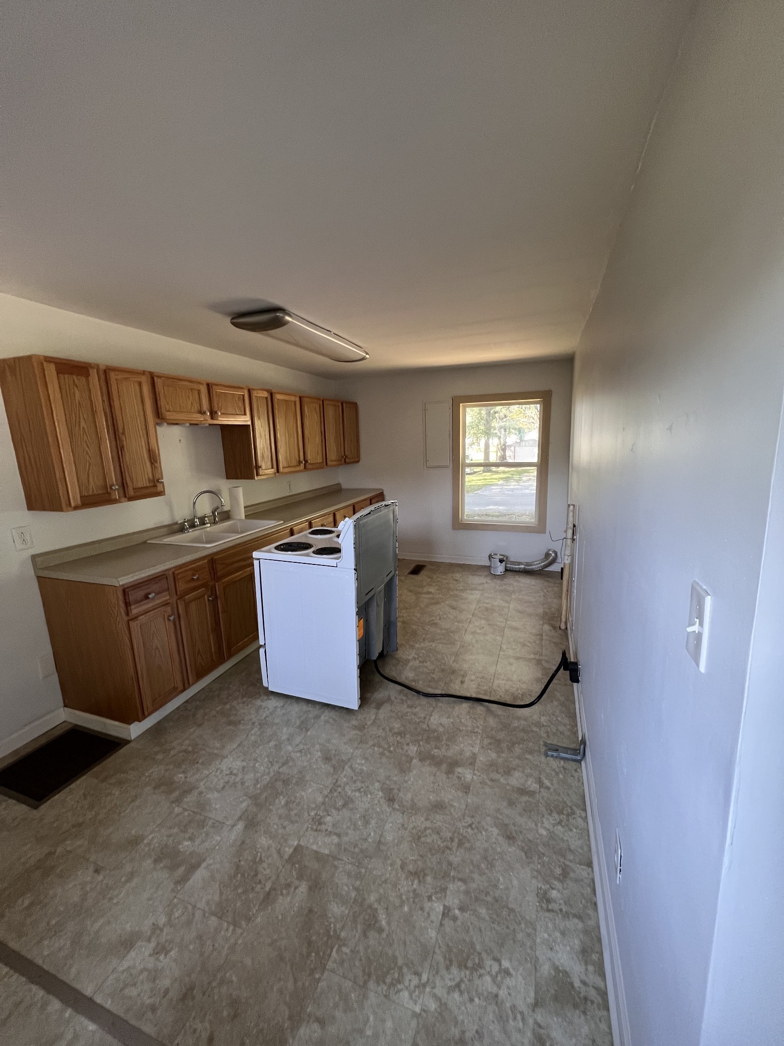 100 Ann St Property Photo 7