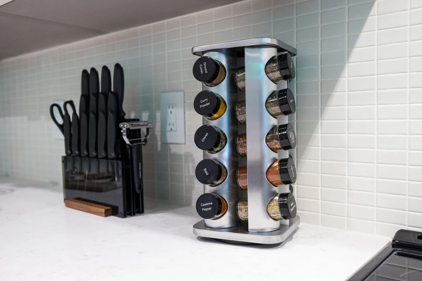 635 7th Ave, S Property Photo 23