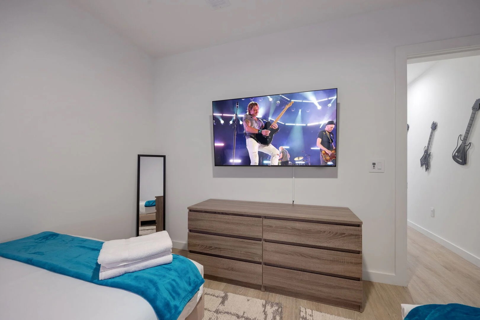 635 7th Ave, S Property Photo 38