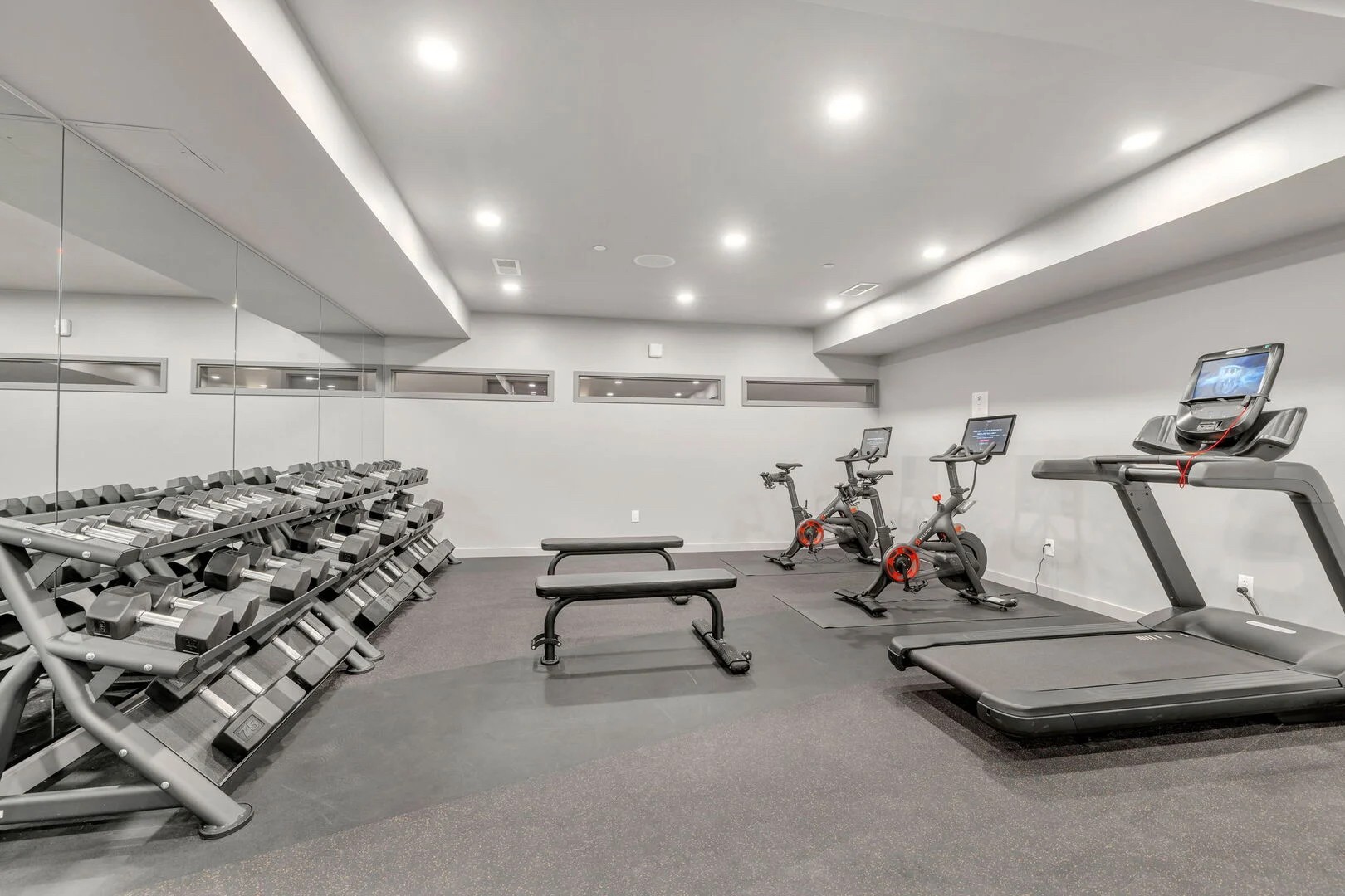 635 7th Ave, S Property Photo 52