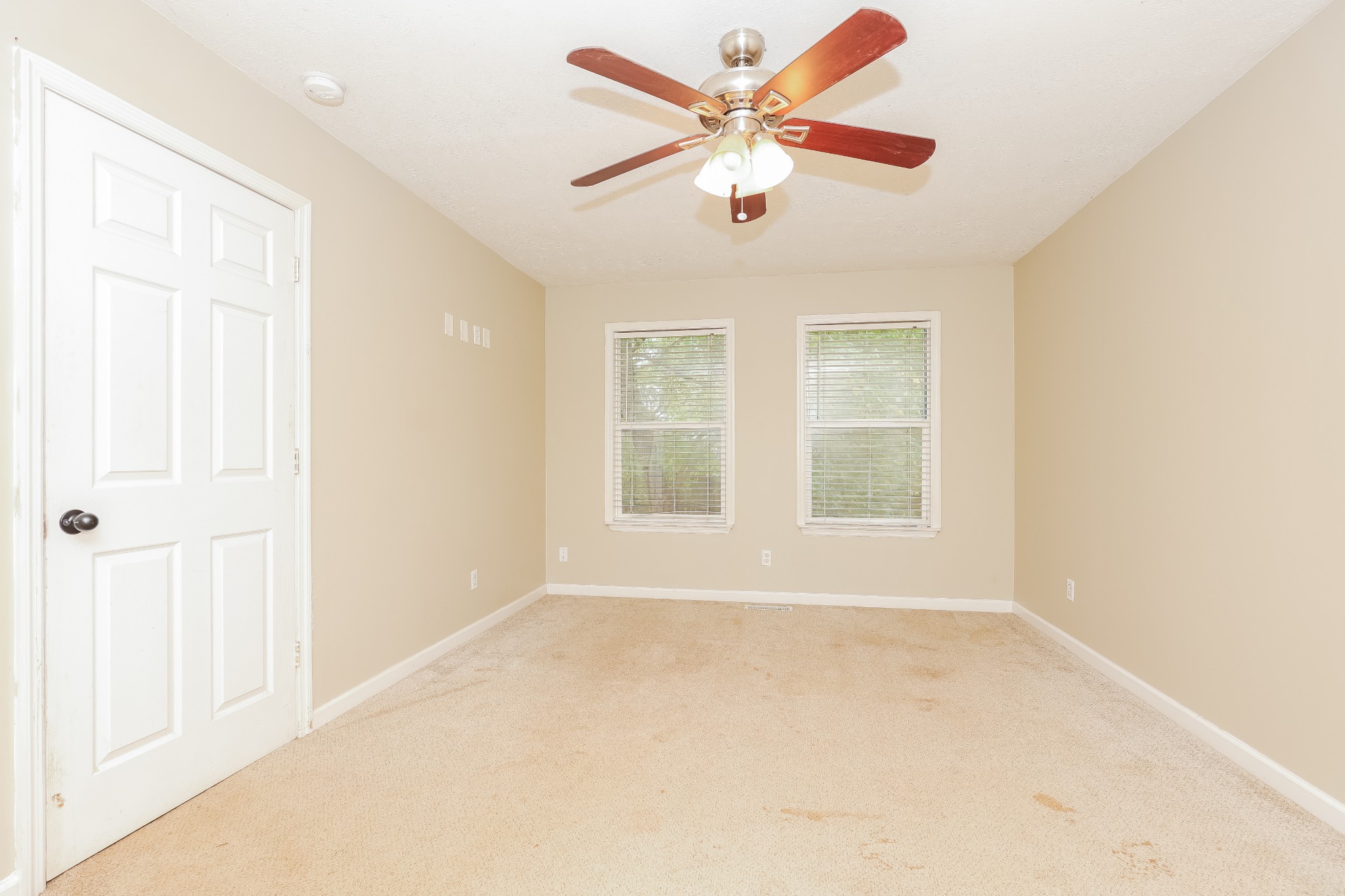 532 Anderson Ave Property Photo 8