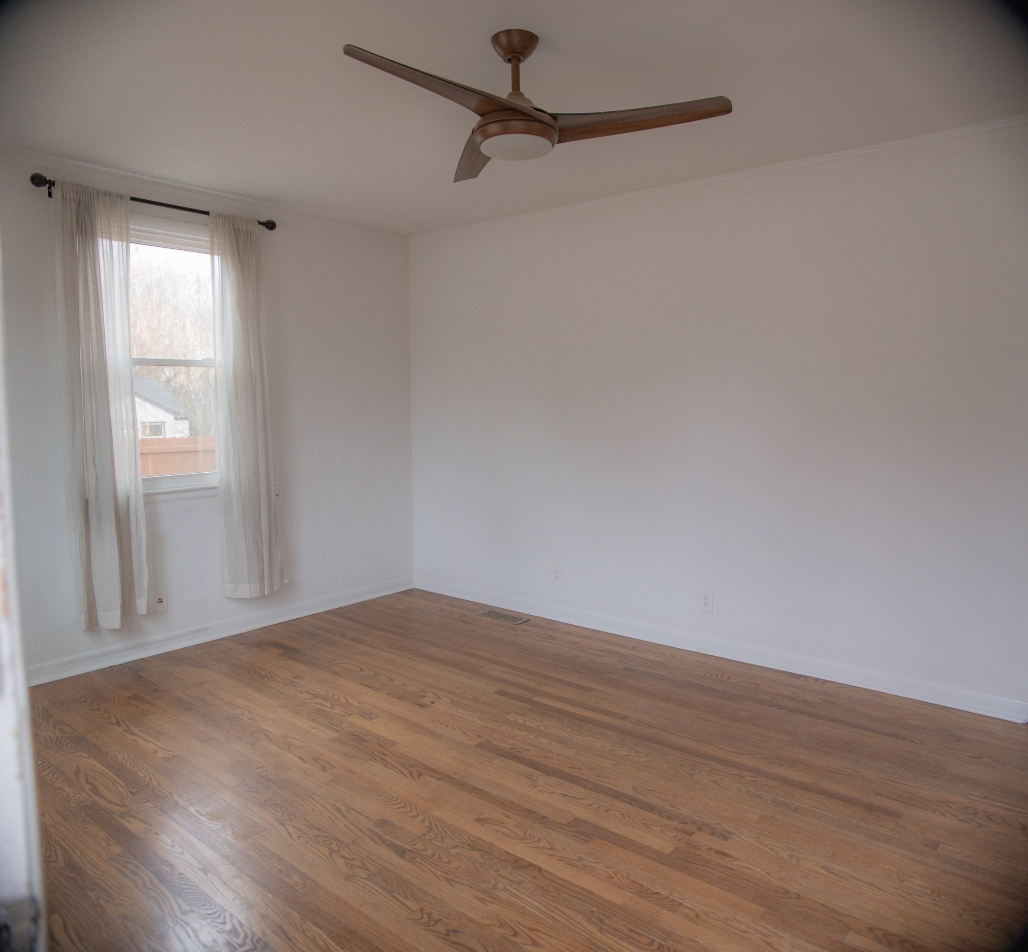 28 Waters Ave Property Photo 9