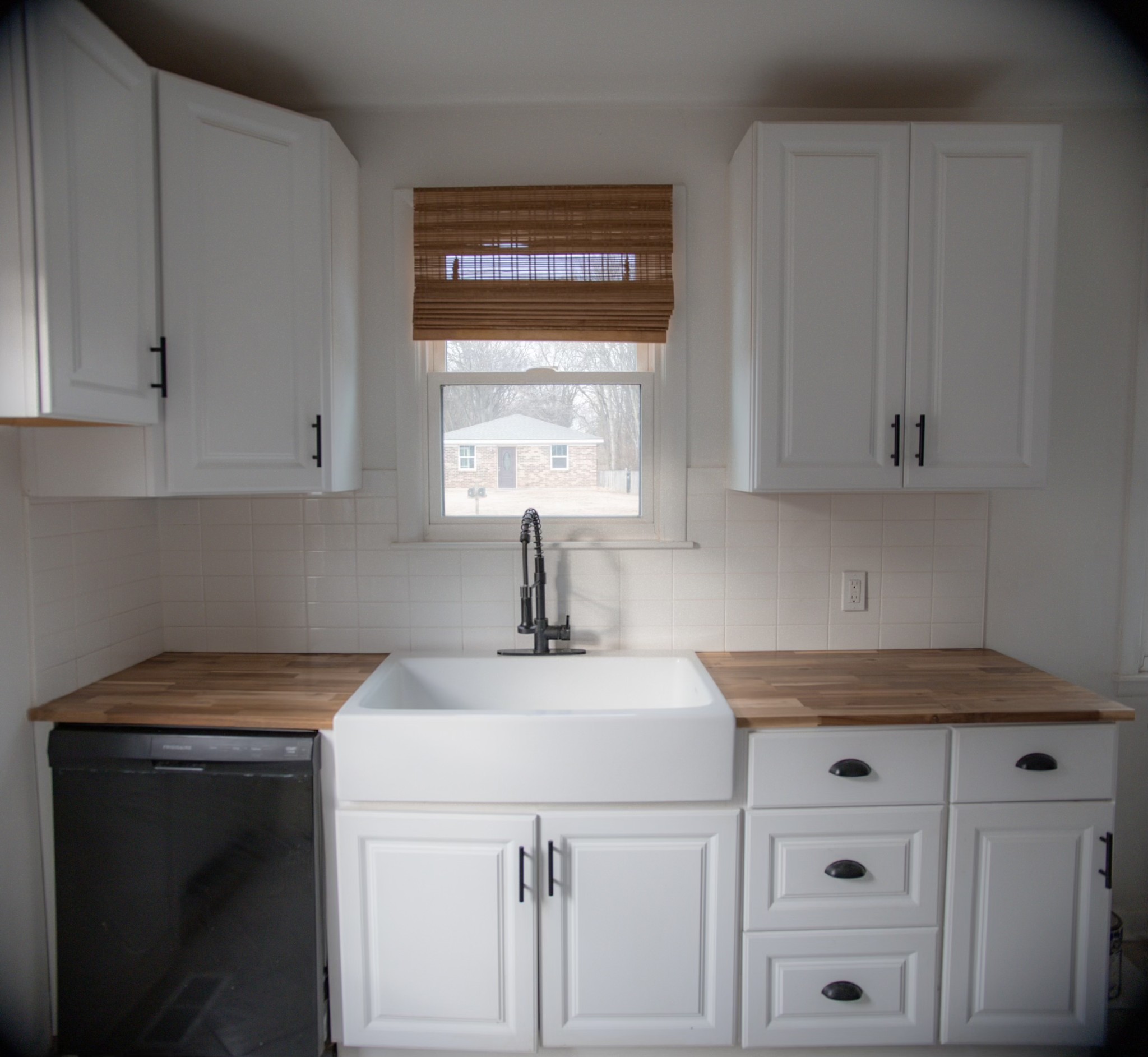 28 Waters Ave Property Photo 11