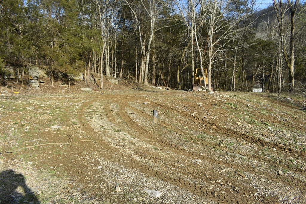 156 Sullivan Bend Rd Property Photo 5
