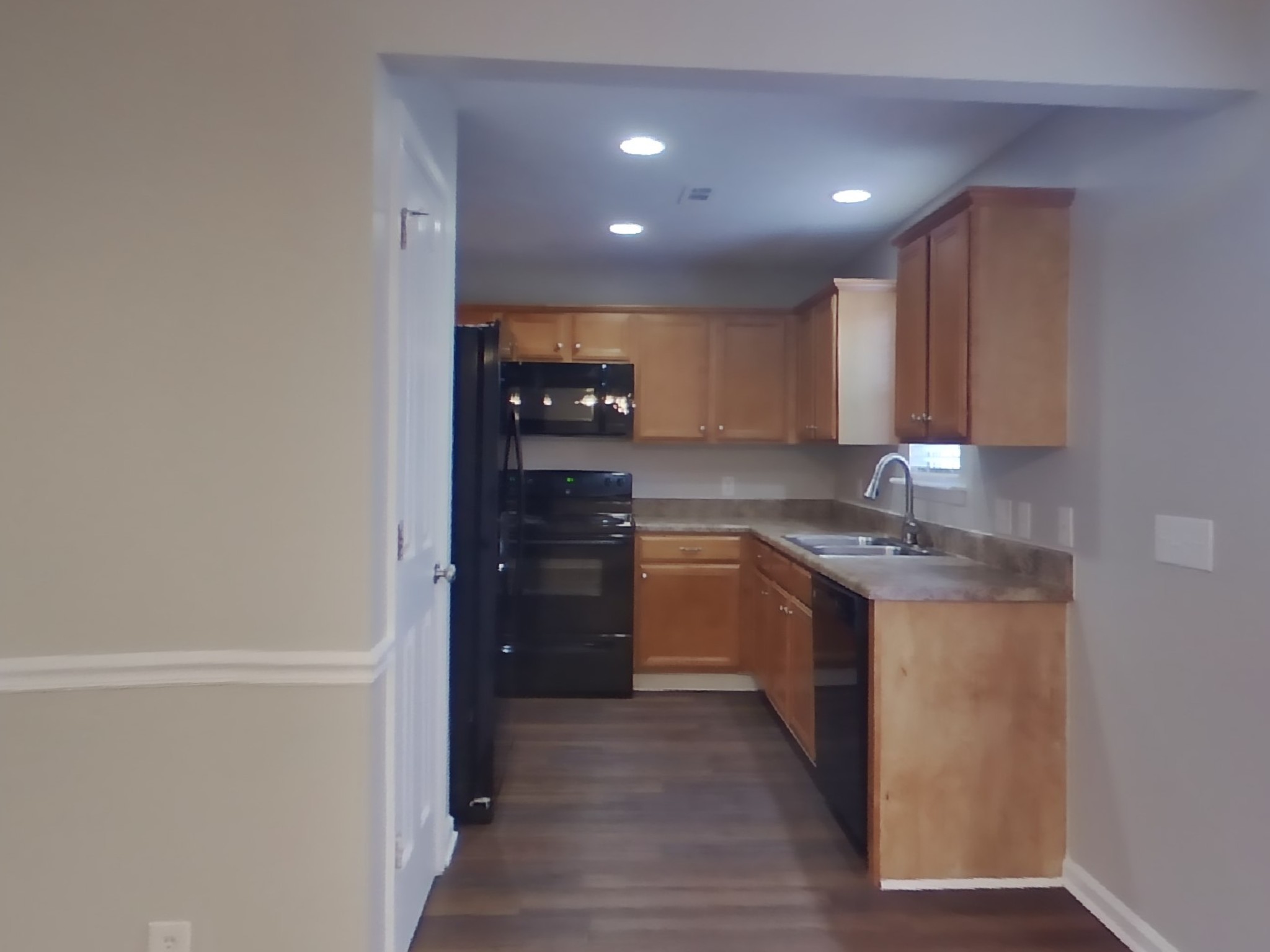 1211 Shannon Ln Property Photo 4