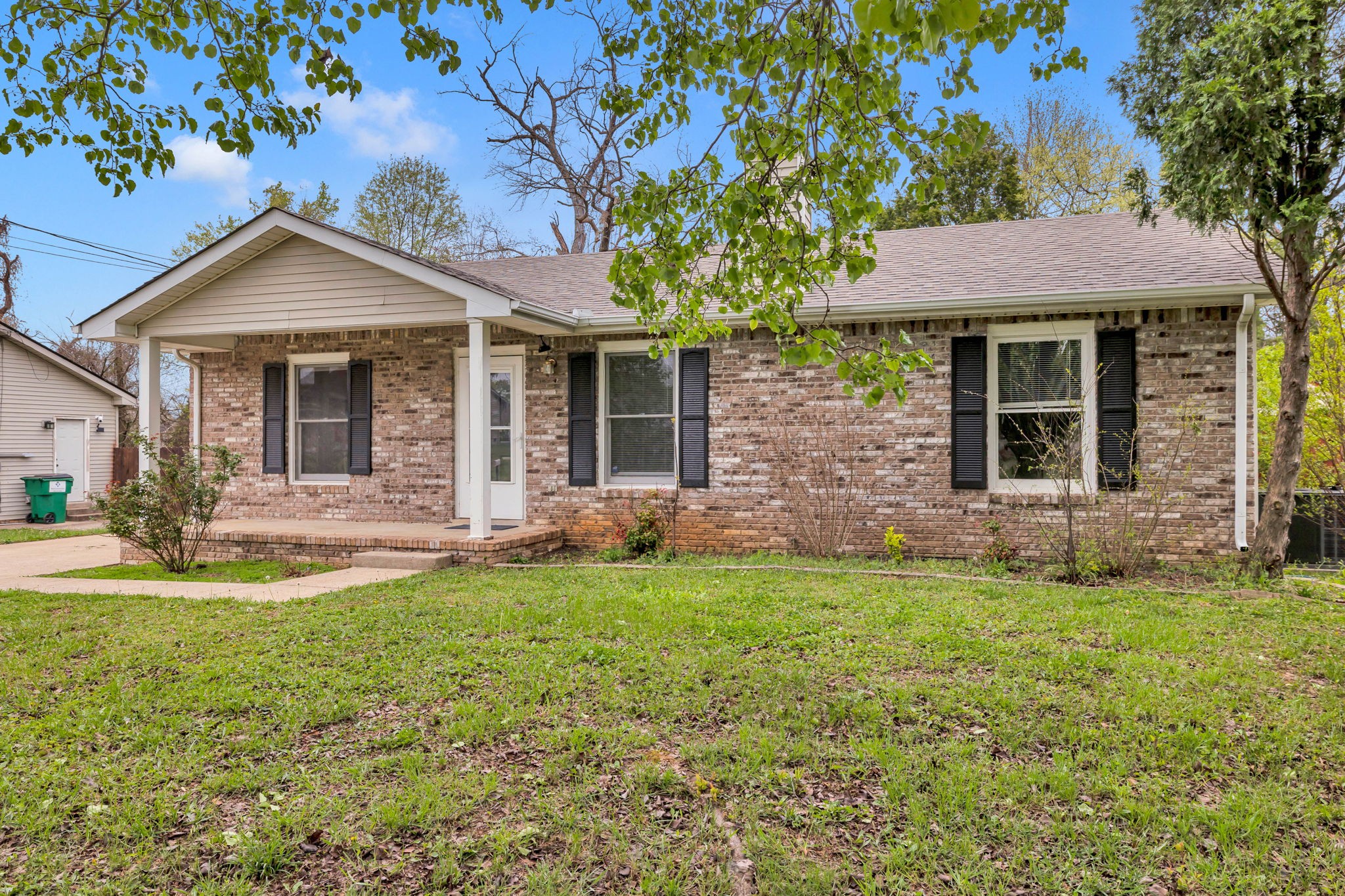 2809 Teakwood Dr Property Photo 2
